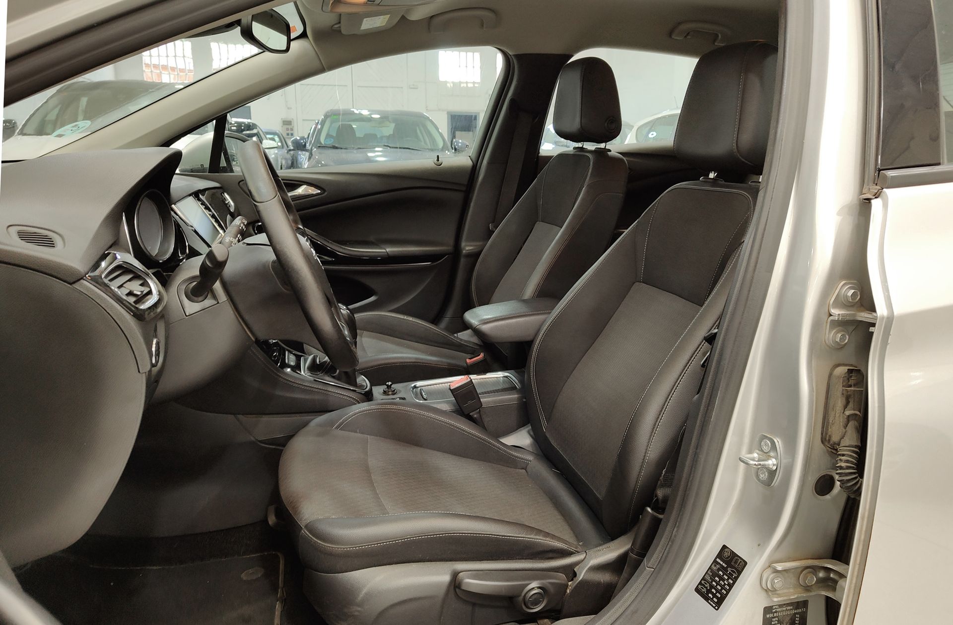 Opel Astra 1.6 CDTI Excellence - foto 10