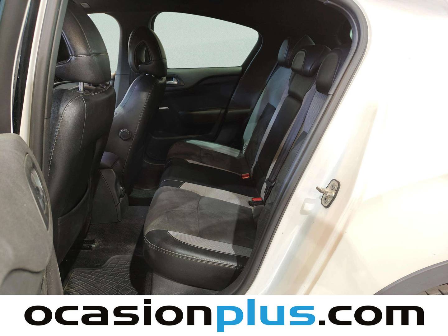 Foto asientos traseros DS DS 4 Crossback DS DS 4 Crossback 1.2 PureTech S&S Style (131 CV)