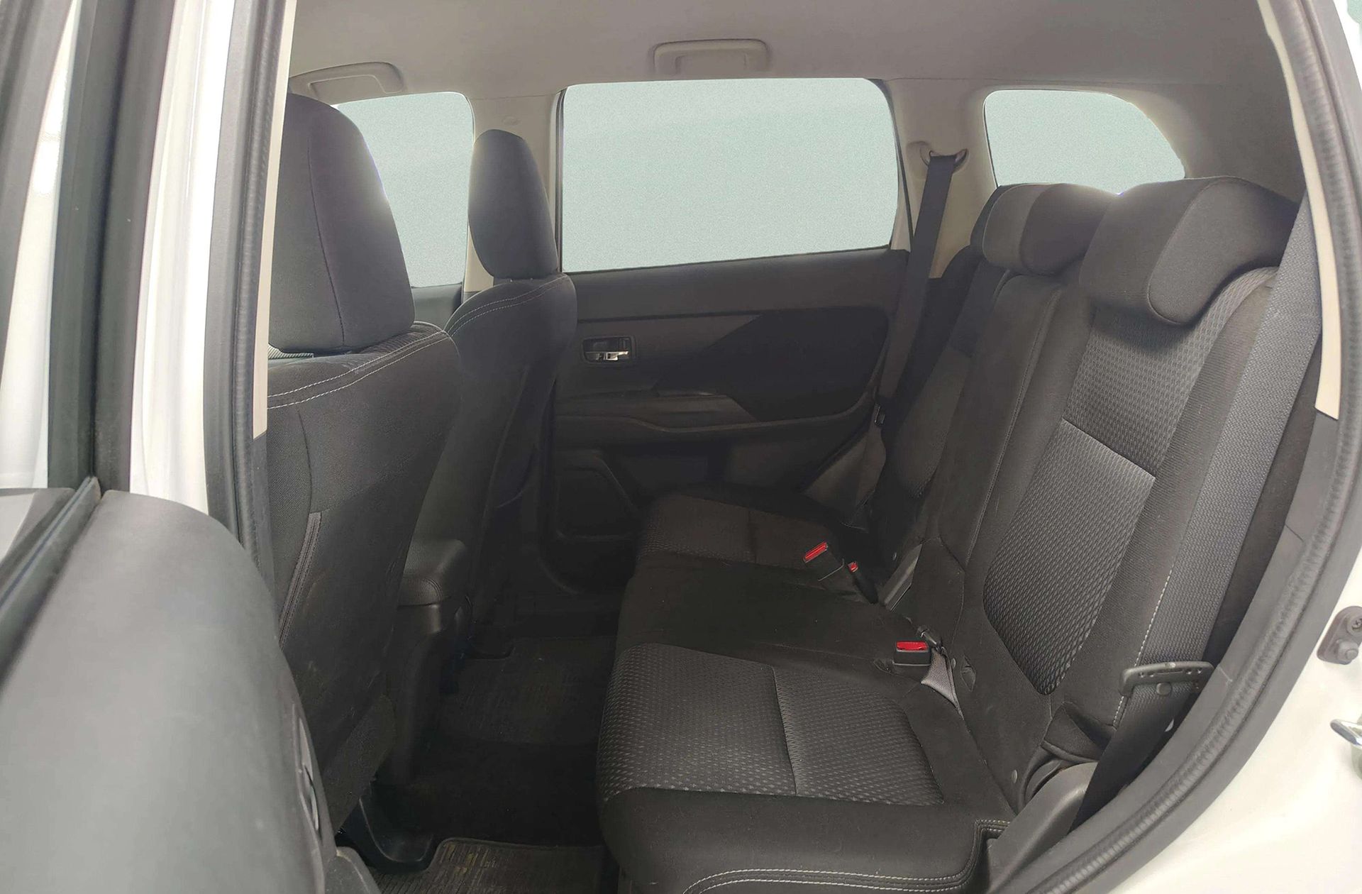 Mitsubishi Outlander 220 DI-D Motion 2WD - foto 10