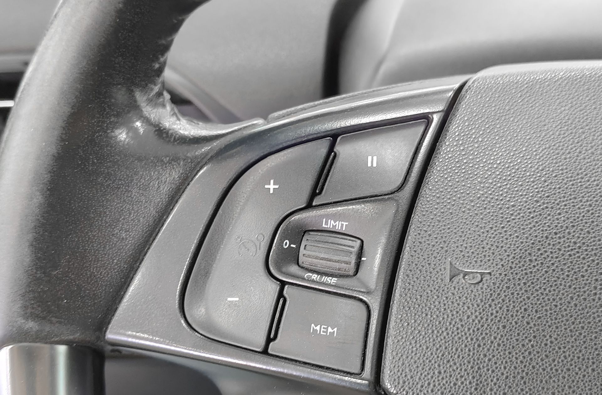 Citroën C4 Grand SpaceTourer BlueHDi 130 Live - foto 28