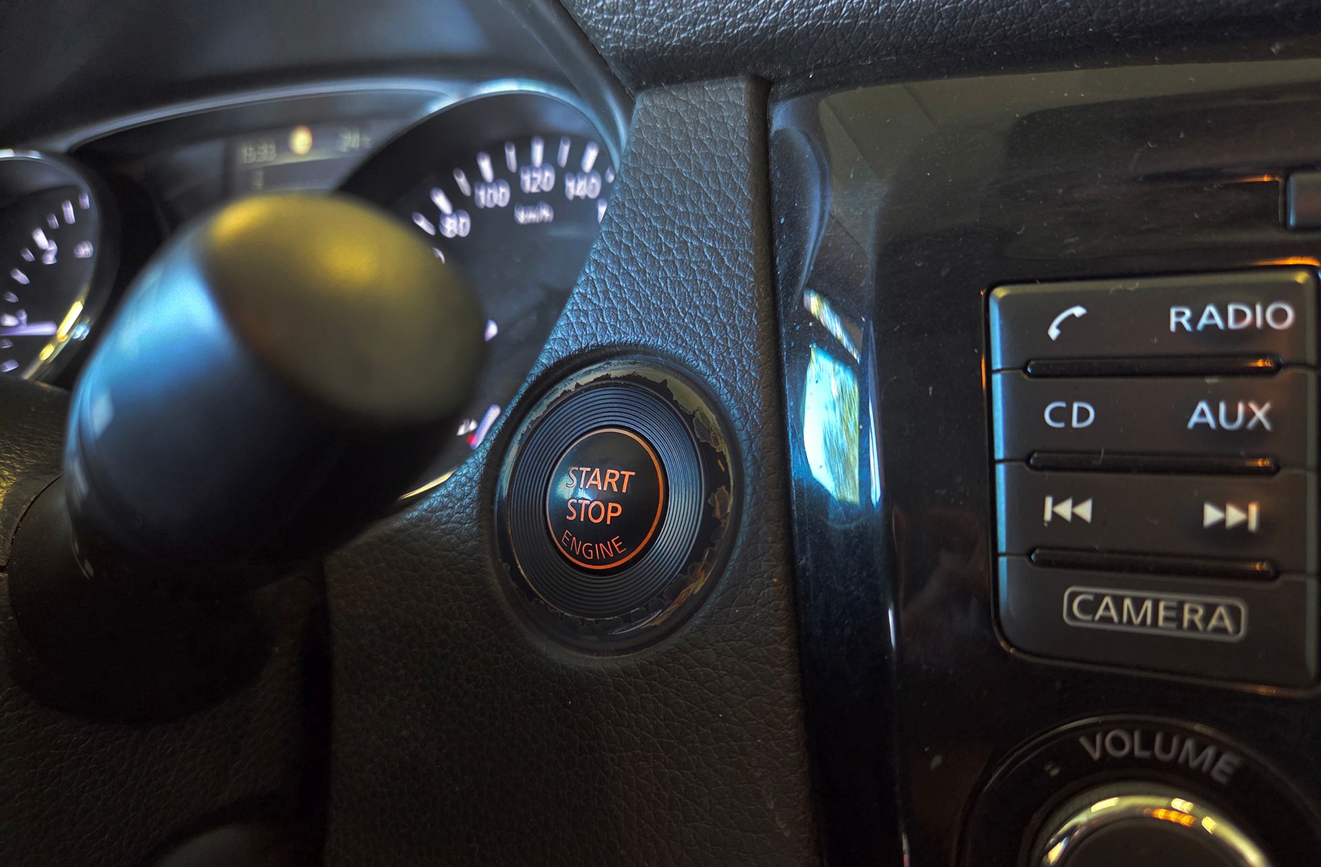 Nissan Qashqai 1.5 dCi N-Connecta 4x2 - foto 28