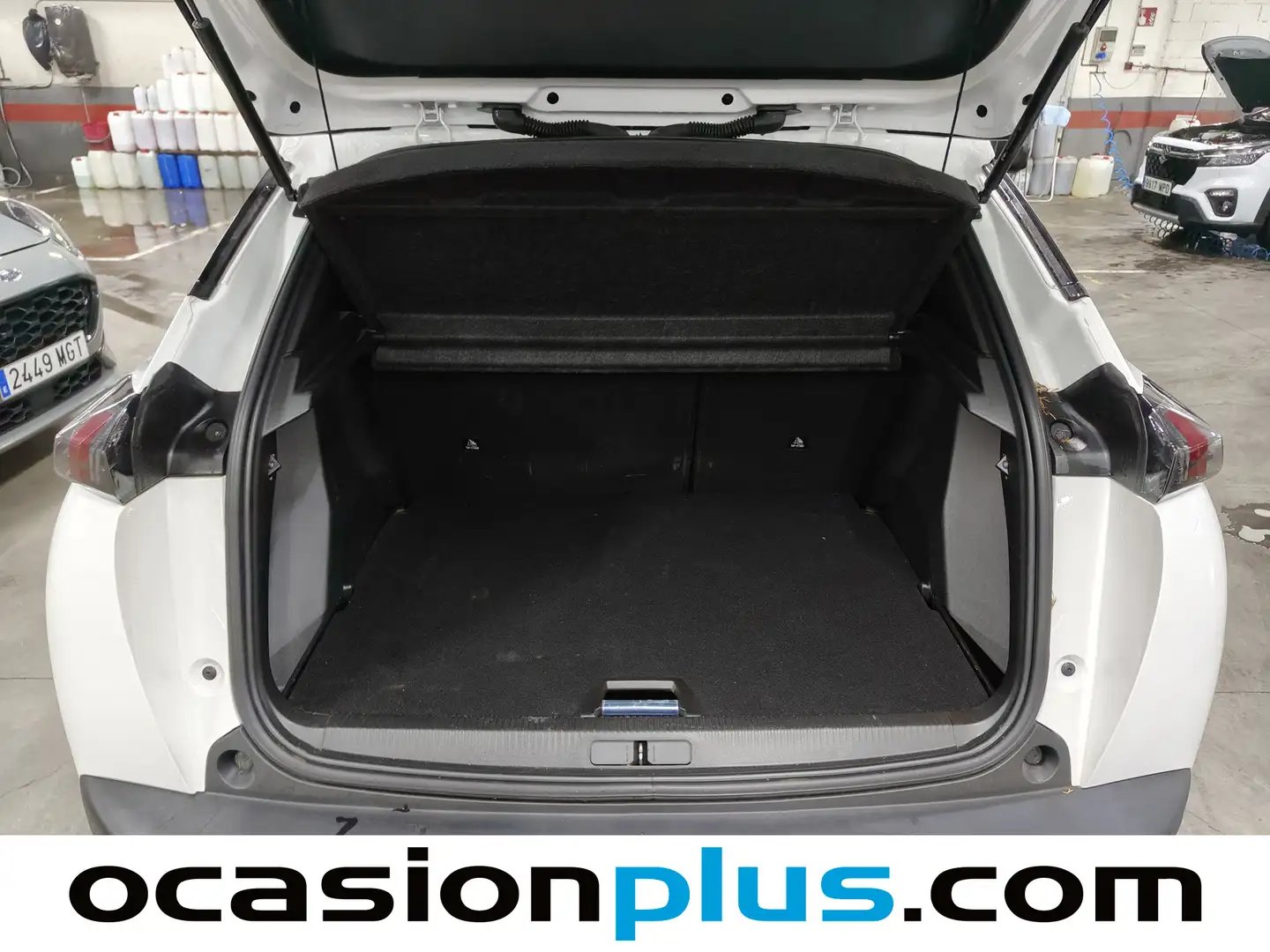 Foto Peugeot 2008 Peugeot 2008 PureTech 130 S&S Allure (130 CV)