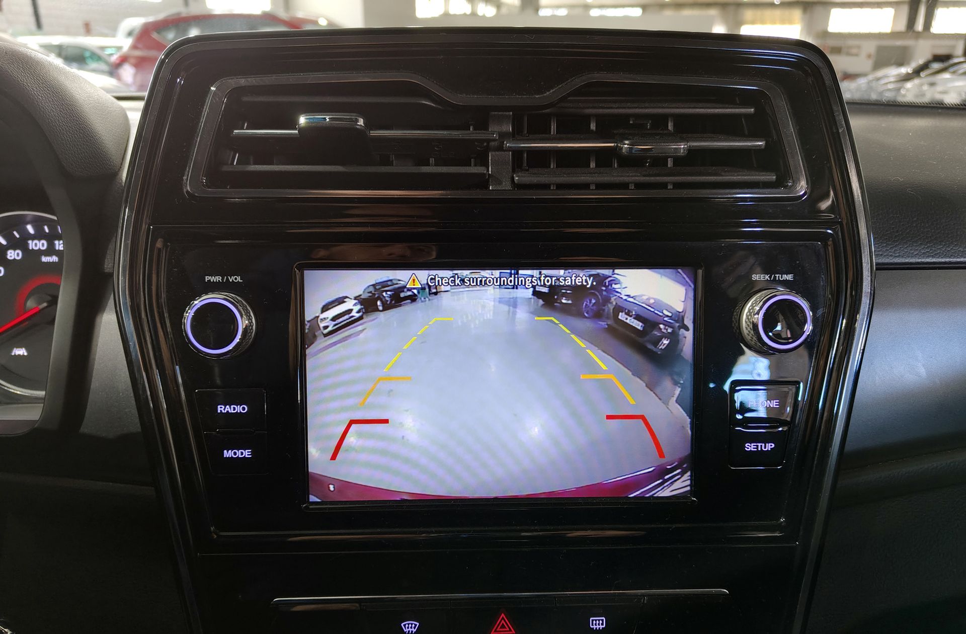 SsangYong Tivoli G12T Urban Plus - foto 8
