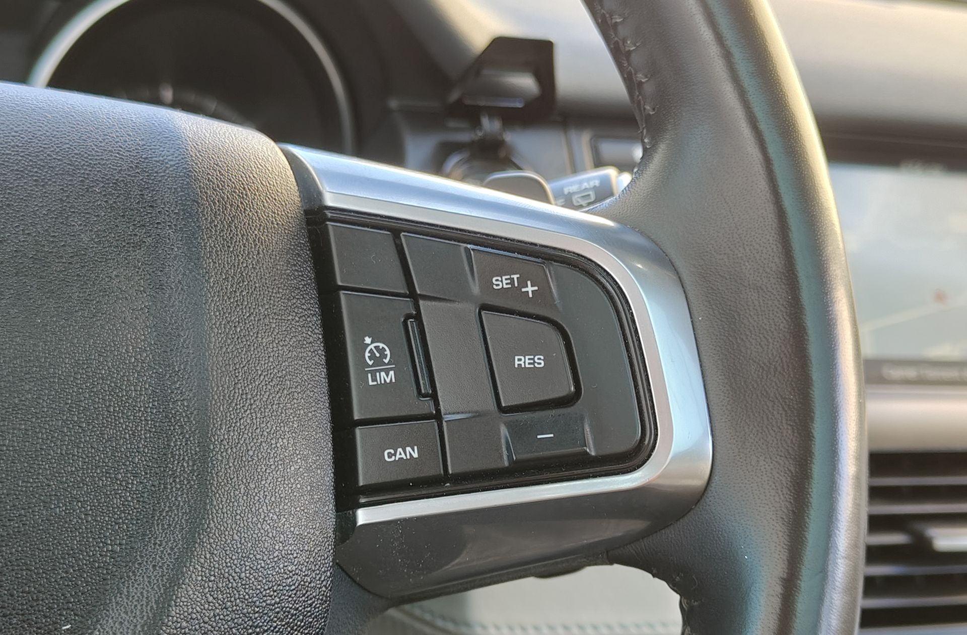 Land Rover Discovery Sport 2.0L SD4 SE 4WD 7 plazas - foto 29