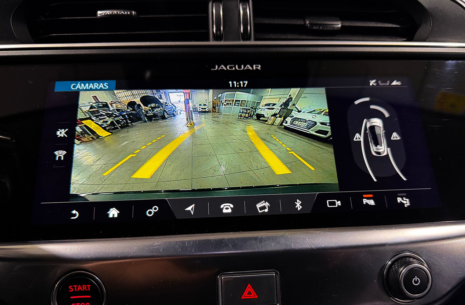Jaguar I-Pace EV400 SE 4WD - foto 12