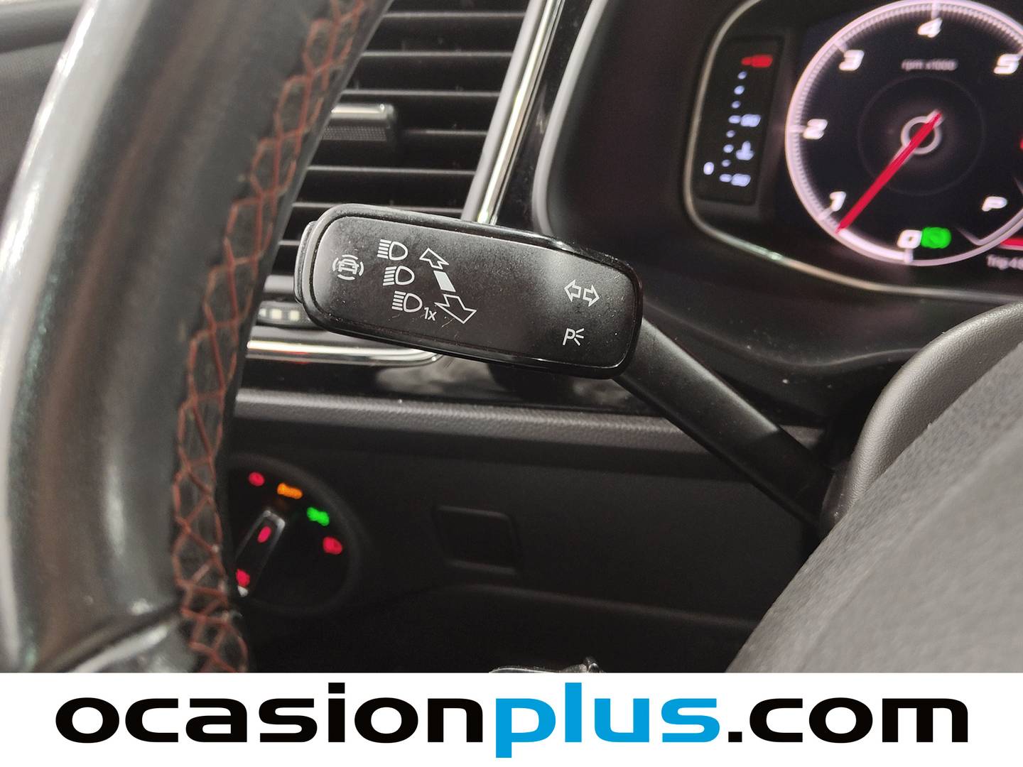 Seat León SEAT León 2.0 TDI S&S FR Edition Plus DSG7 (150 CV) de segunda mano