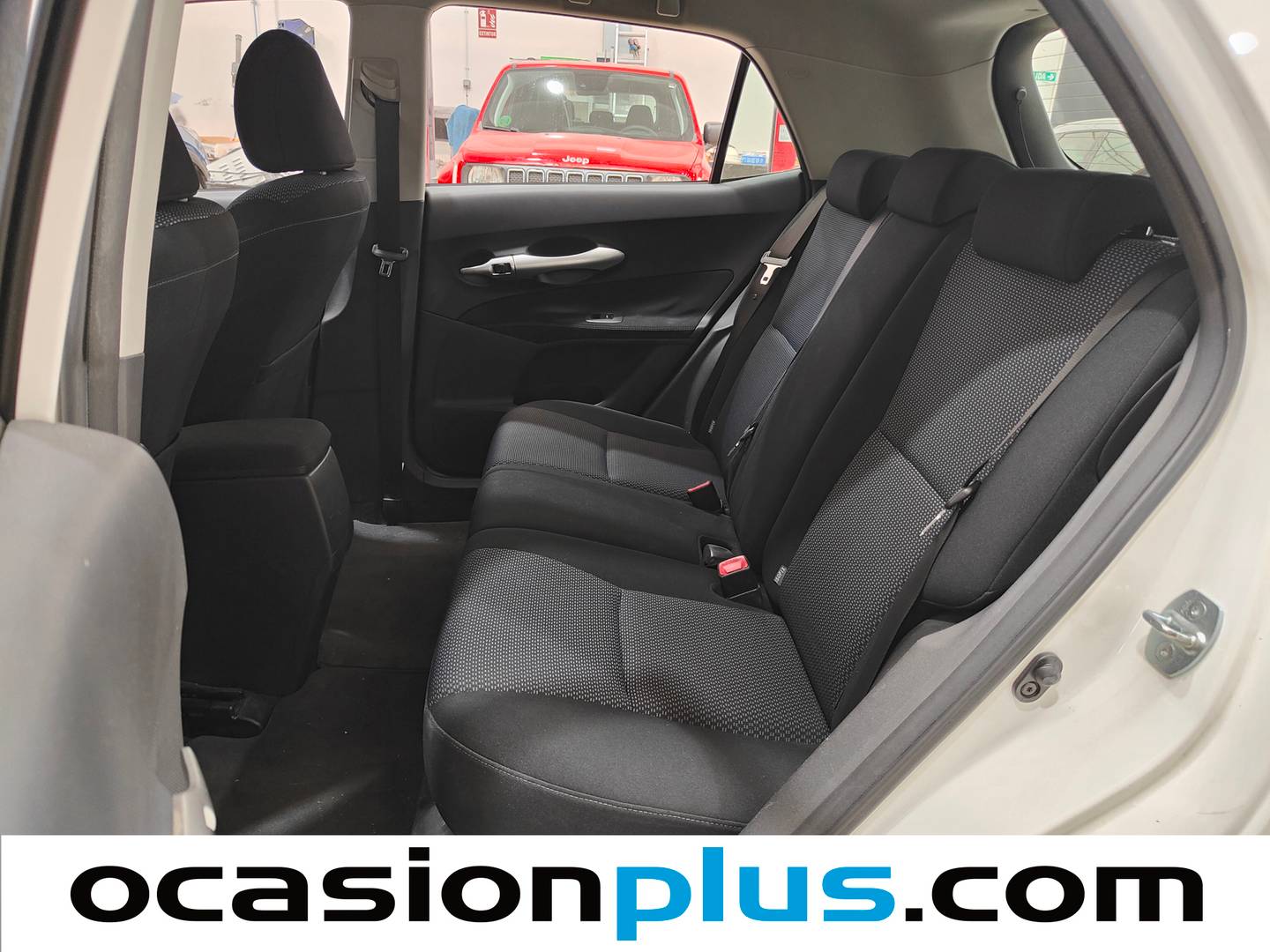 Foto asientos traseros Toyota Auris Toyota Auris 1.6 VVT-I Active (132 CV)