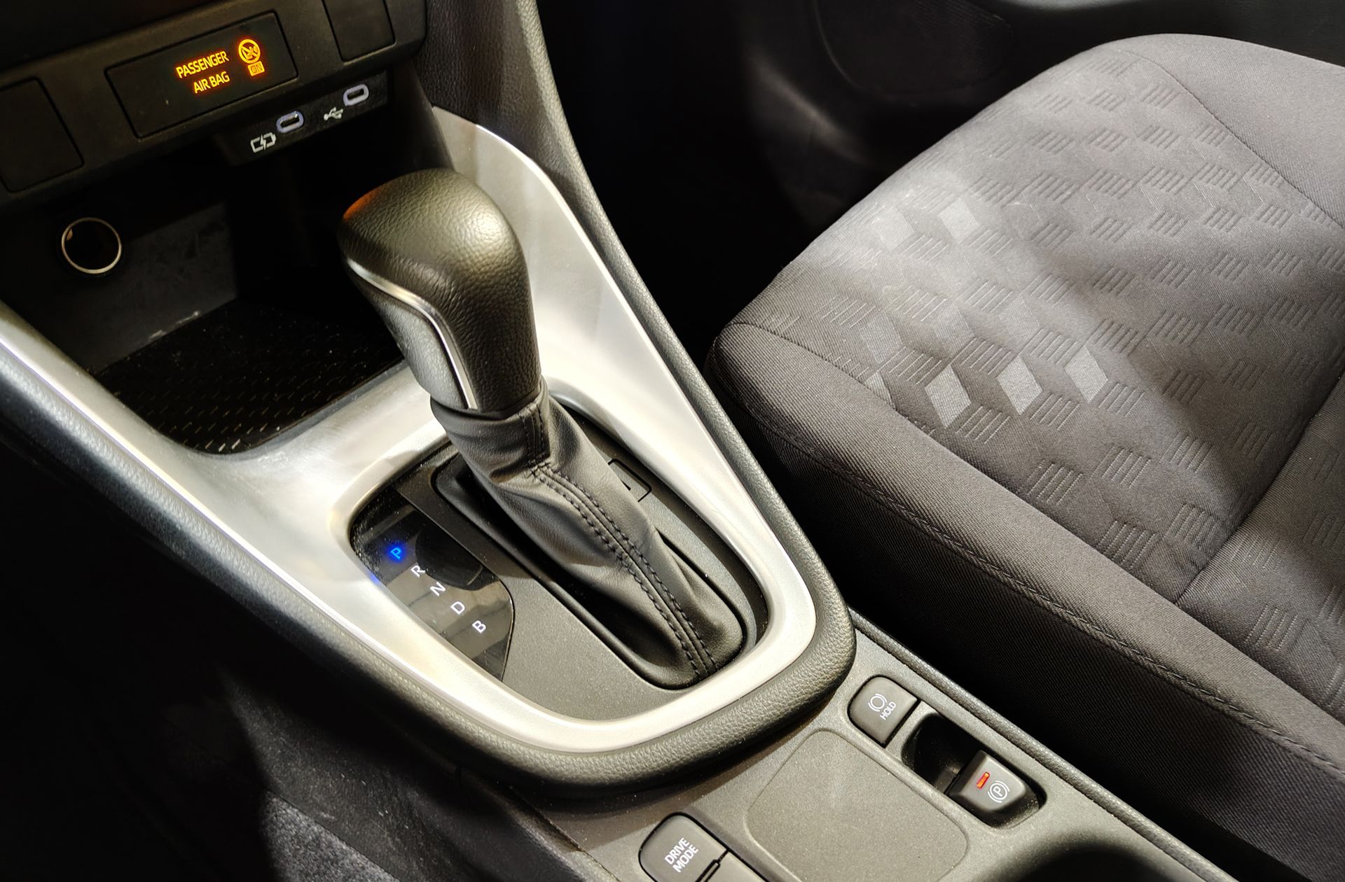 Toyota Yaris 120H Active Plus - foto 5