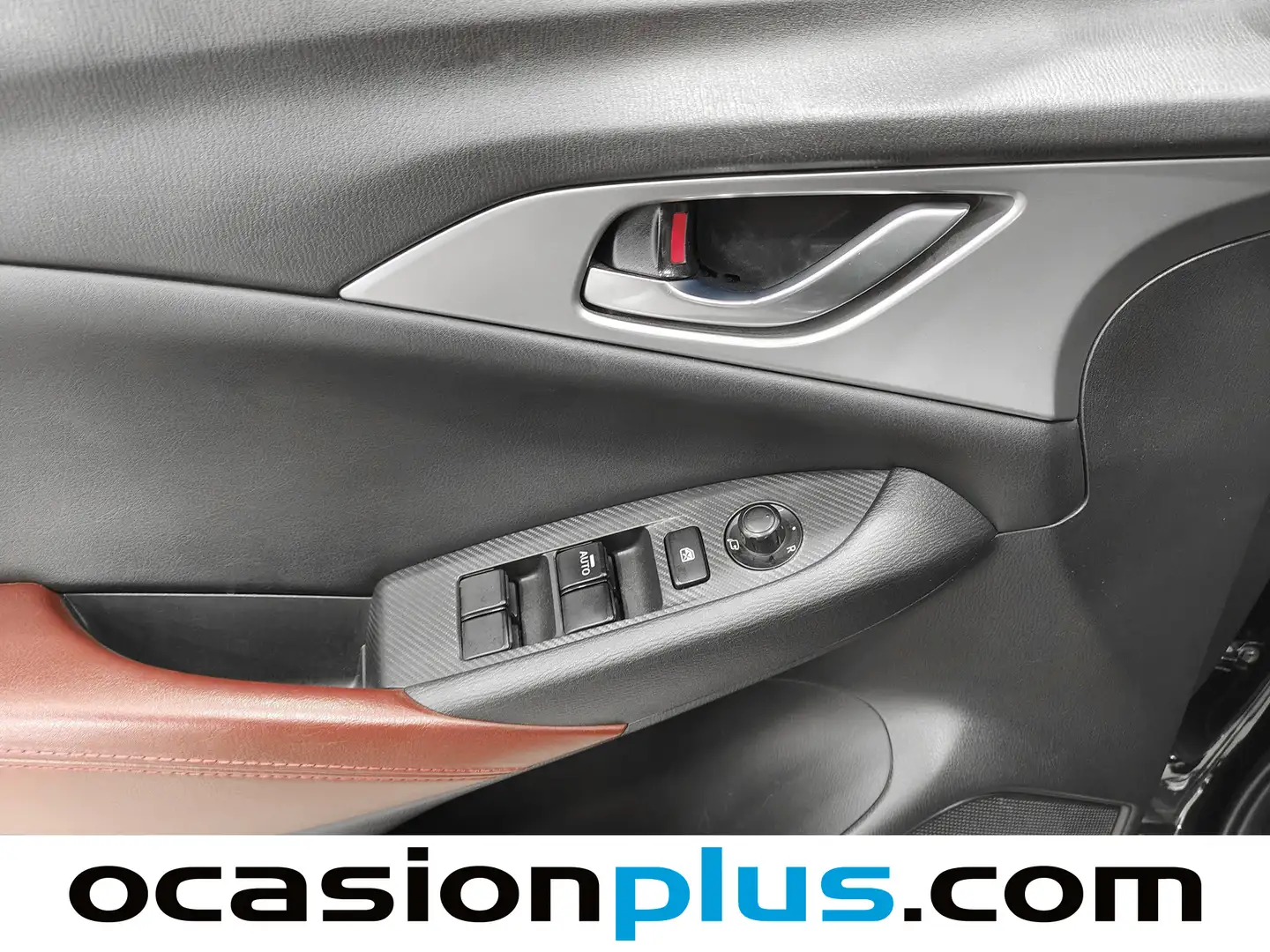 Foto Mazda CX-3 Mazda CX-3 2.0 SKYACTIV GE Luxury 2WD AT (120 CV)