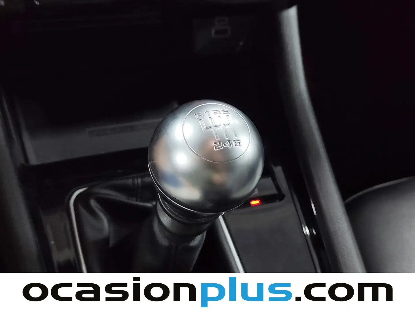 Foto Jeep Compass Jeep Compass 1.3 Gse Night Eagle FWD MT (130 CV)