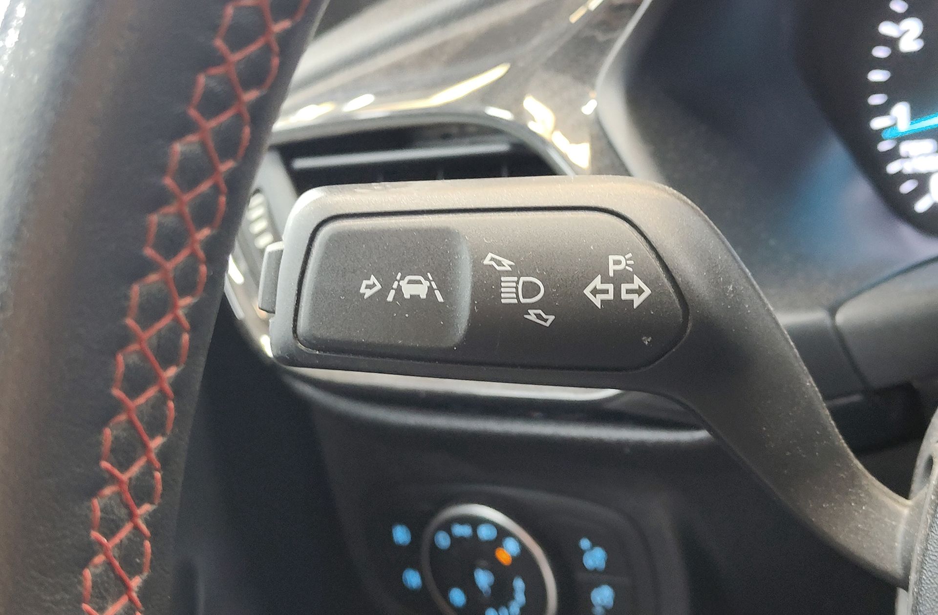 Ford Fiesta 1.0 EcoBoost ST-Line - foto 19