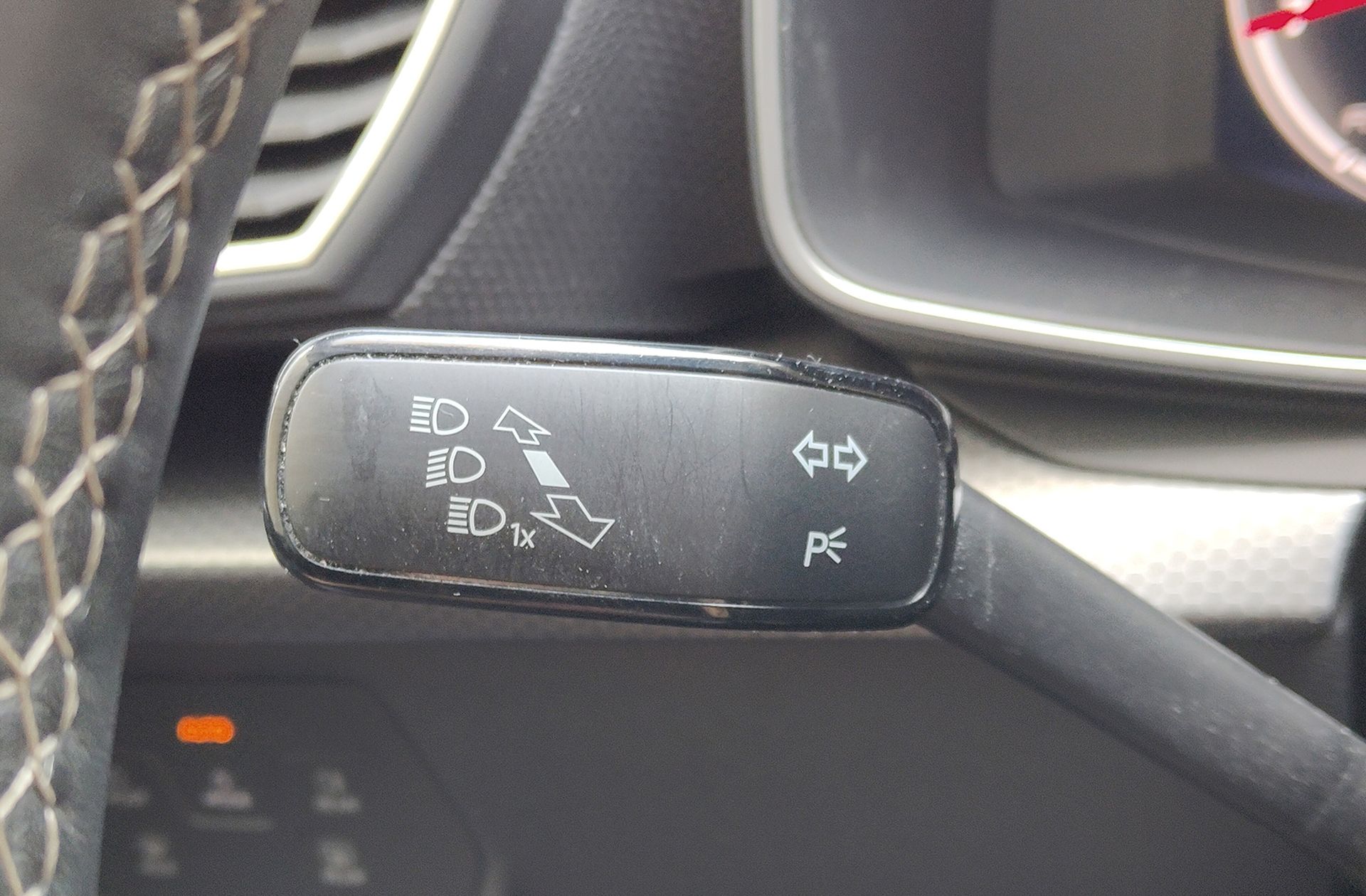 SEAT León ST 2.0 TDI Style XL DSG - foto 25