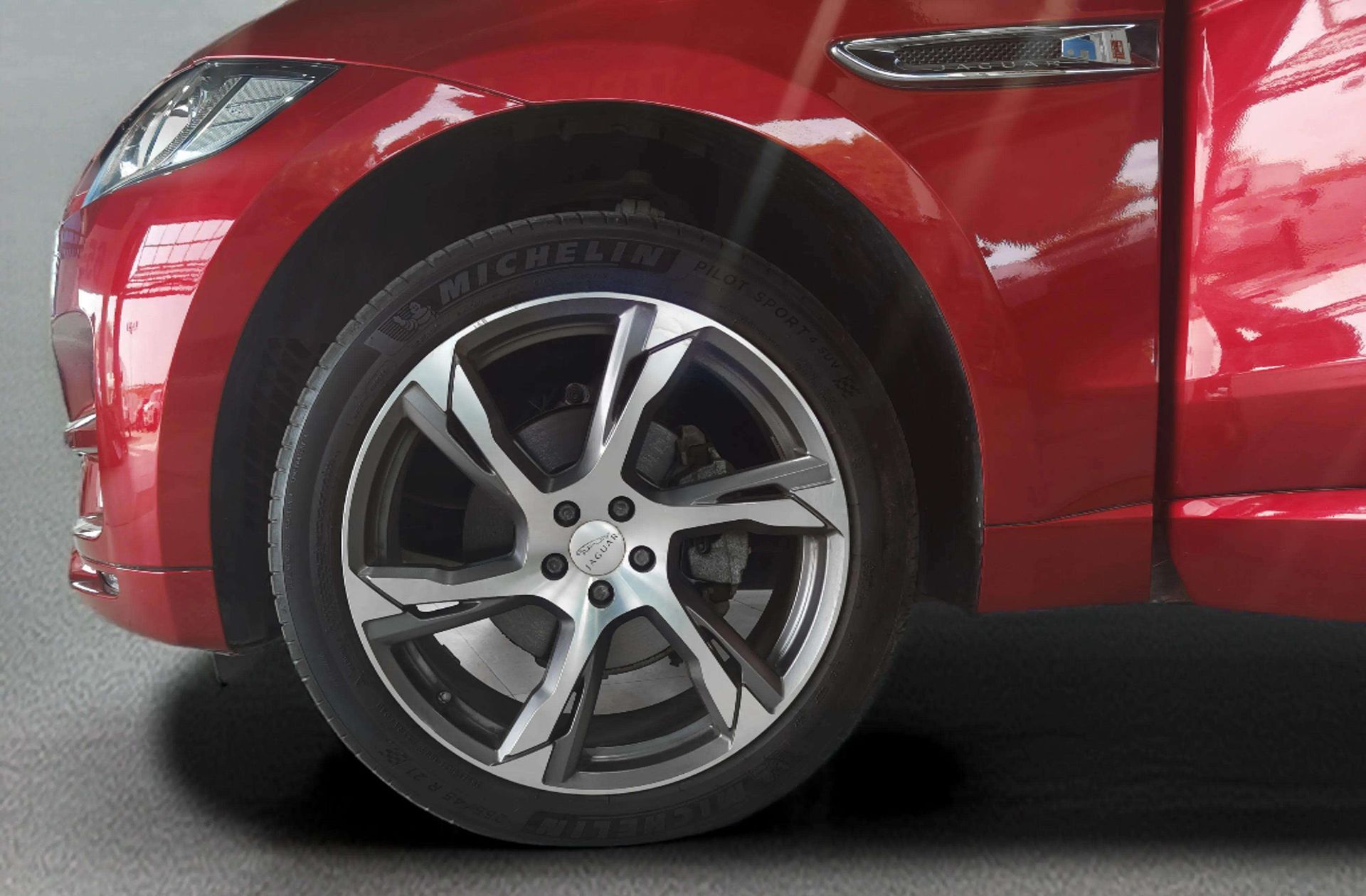 Jaguar F-Pace 2.0T i4 Prestige AWD - foto 36