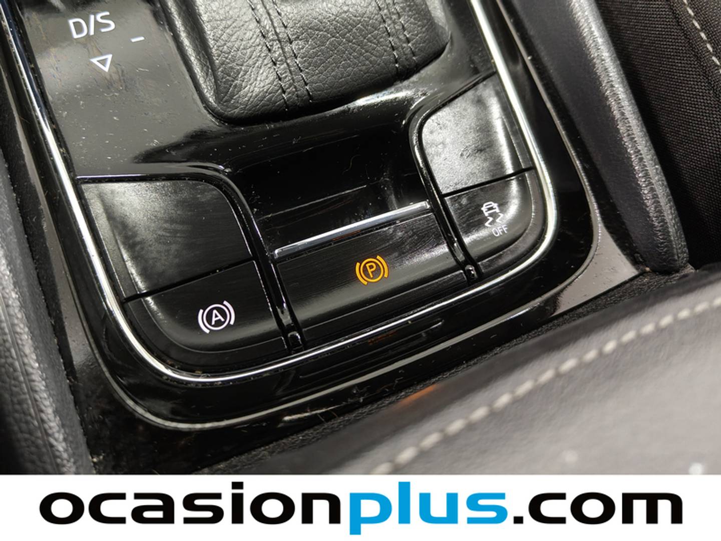 Foto Skoda Karoq Skoda Karoq 1.5 TSI ACT Ambition DSG (150 CV)