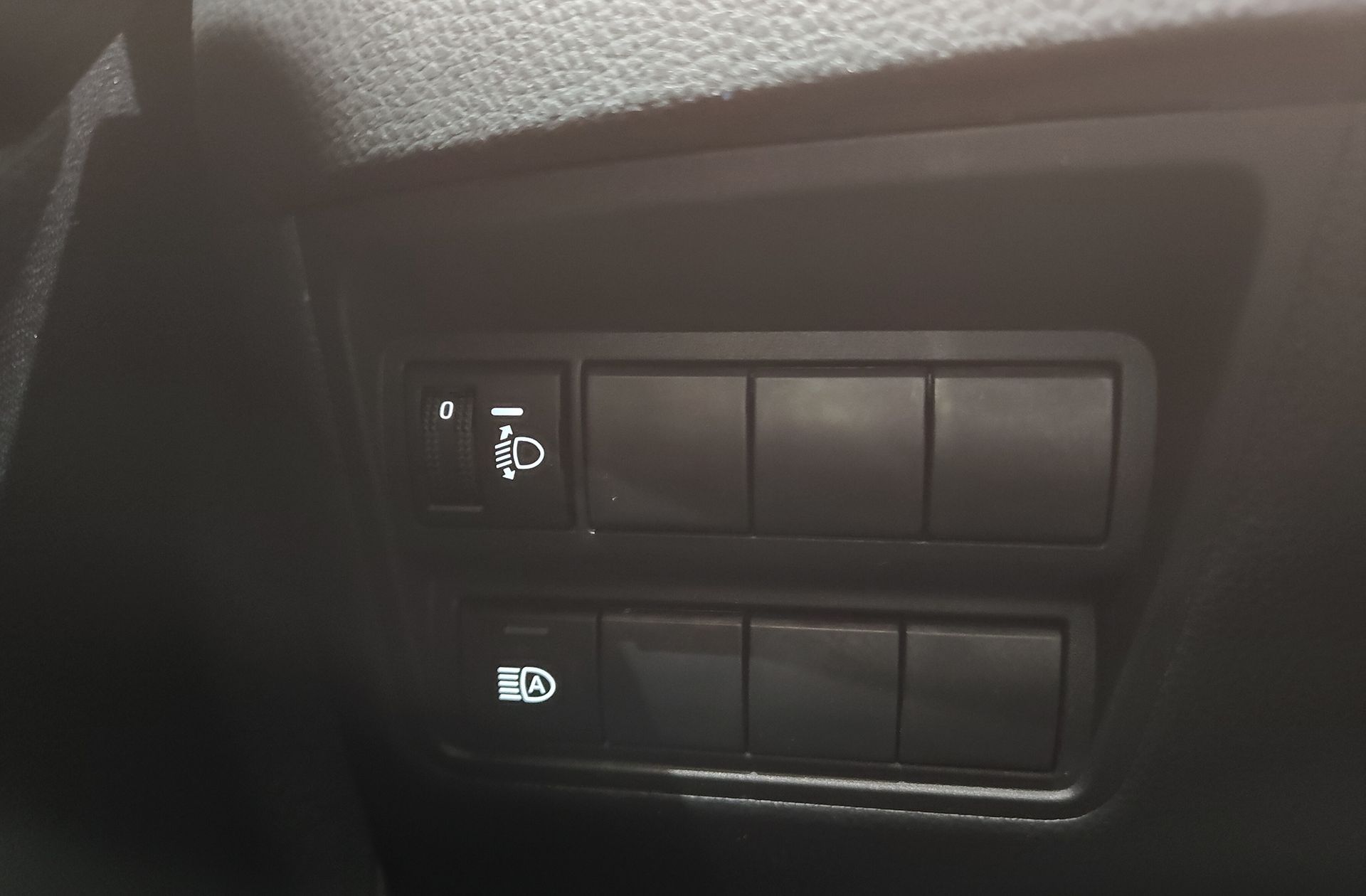 Toyota Yaris 120H Active Plus - foto 10