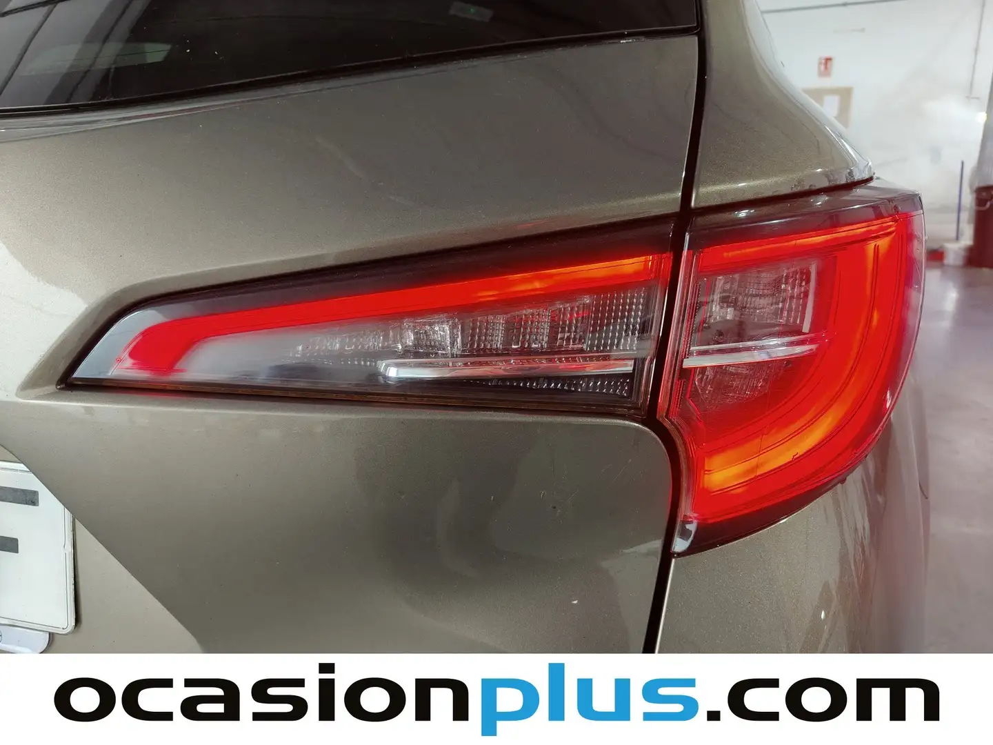 Foto Toyota Corolla Toyota Corolla 180H Style E-CVT (180 CV)