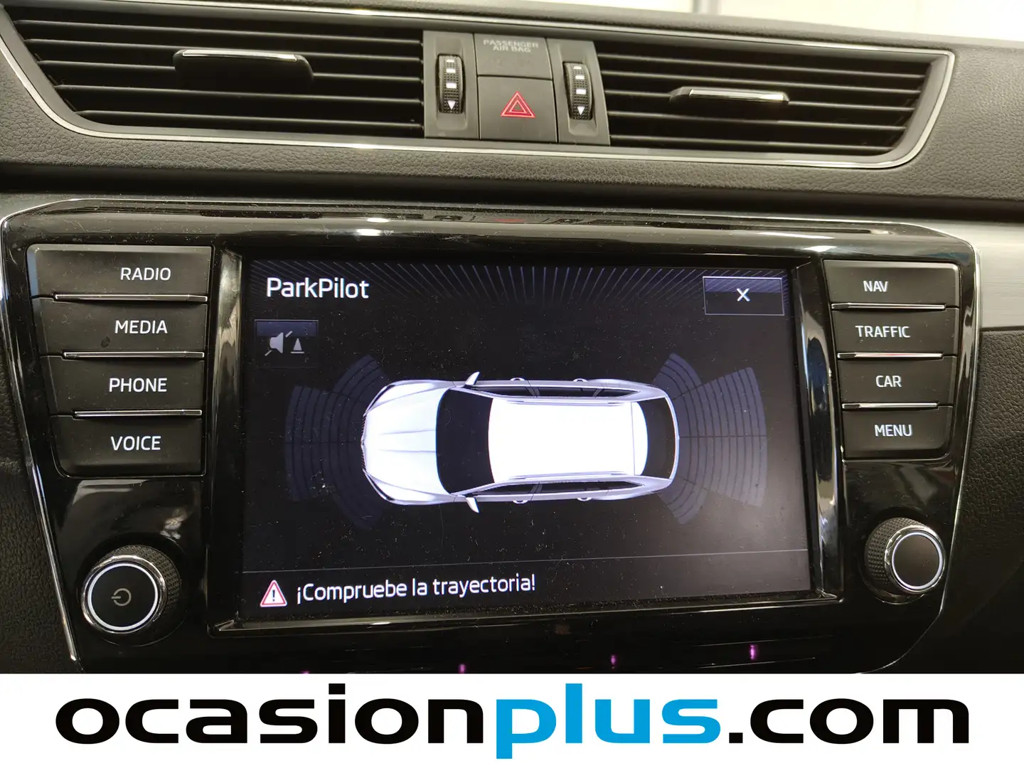 Foto Skoda Superb Skoda Superb Combi 2.0 TDI Ambition (150 CV)