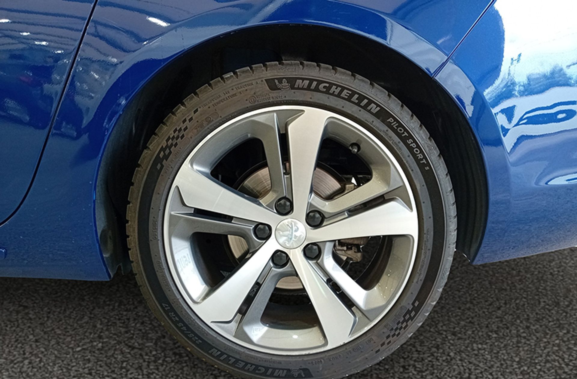 Peugeot 308 SW PureTech 130 GT Line EAT8 - foto 44