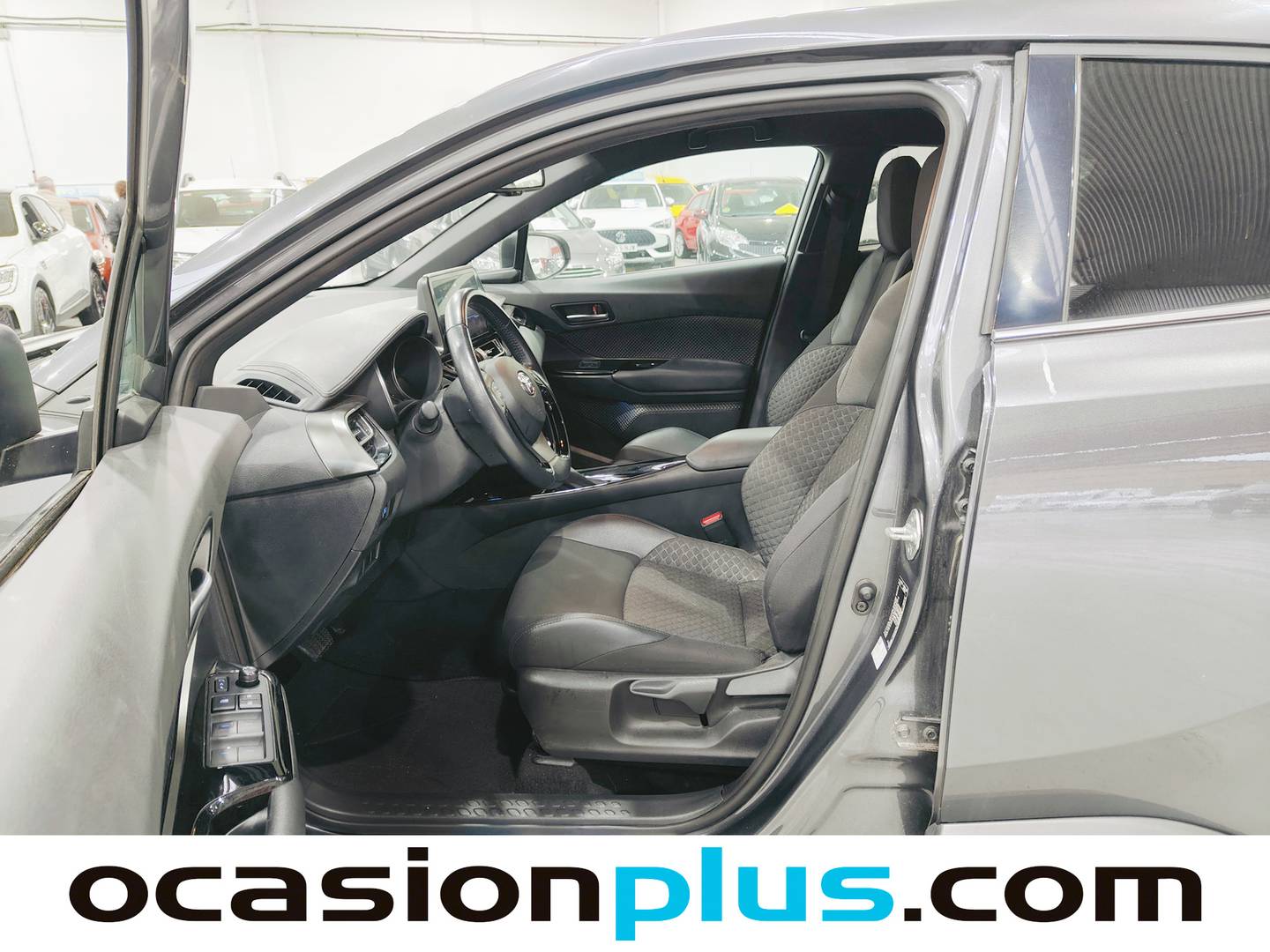 Foto asientos delanteros Toyota C-HR Toyota C-HR 1.8 125H Advance (122 CV)