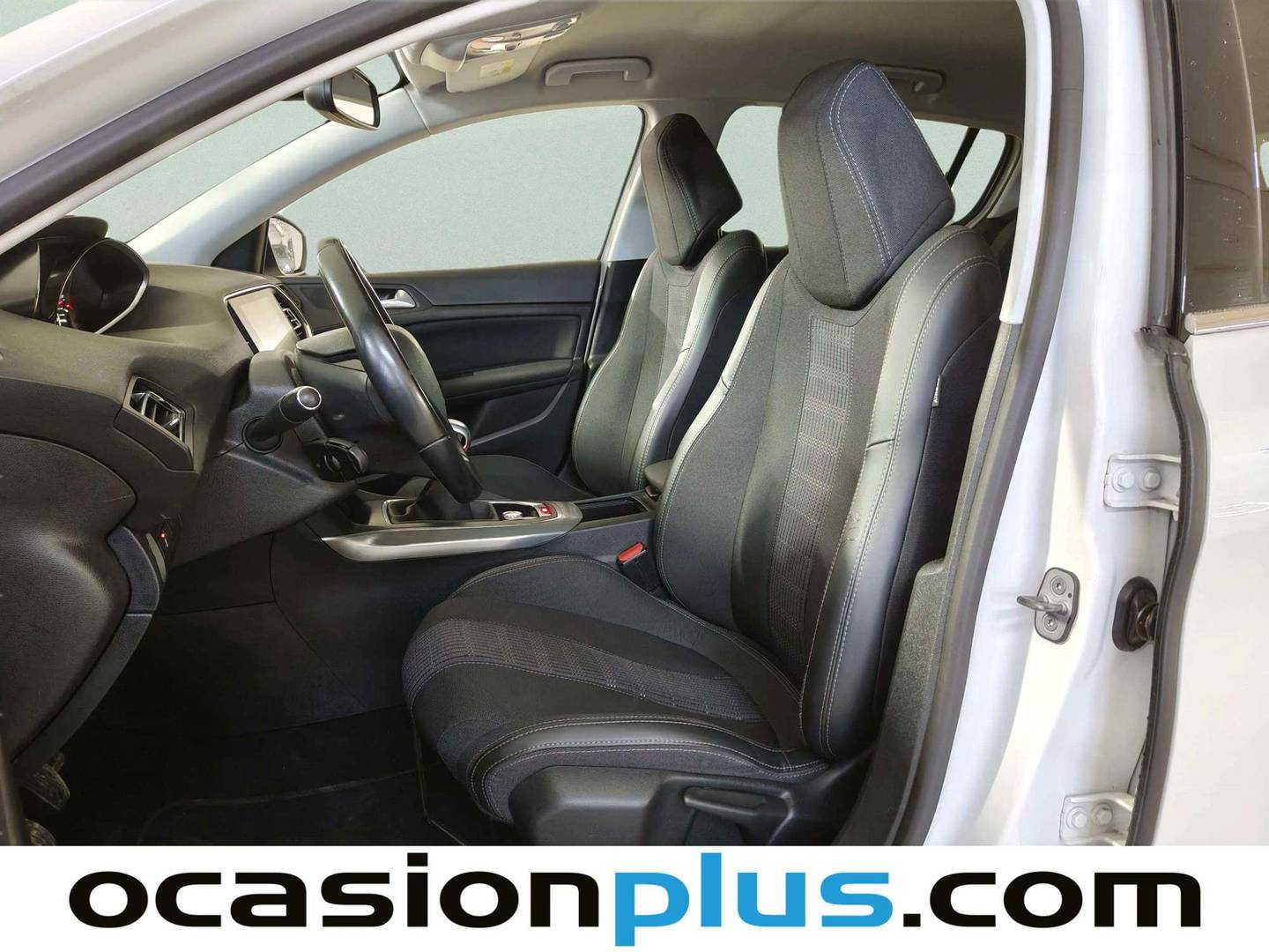 Foto asientos delanteros Peugeot 308 Peugeot 308 BlueHDi 130 Allure (130 CV)