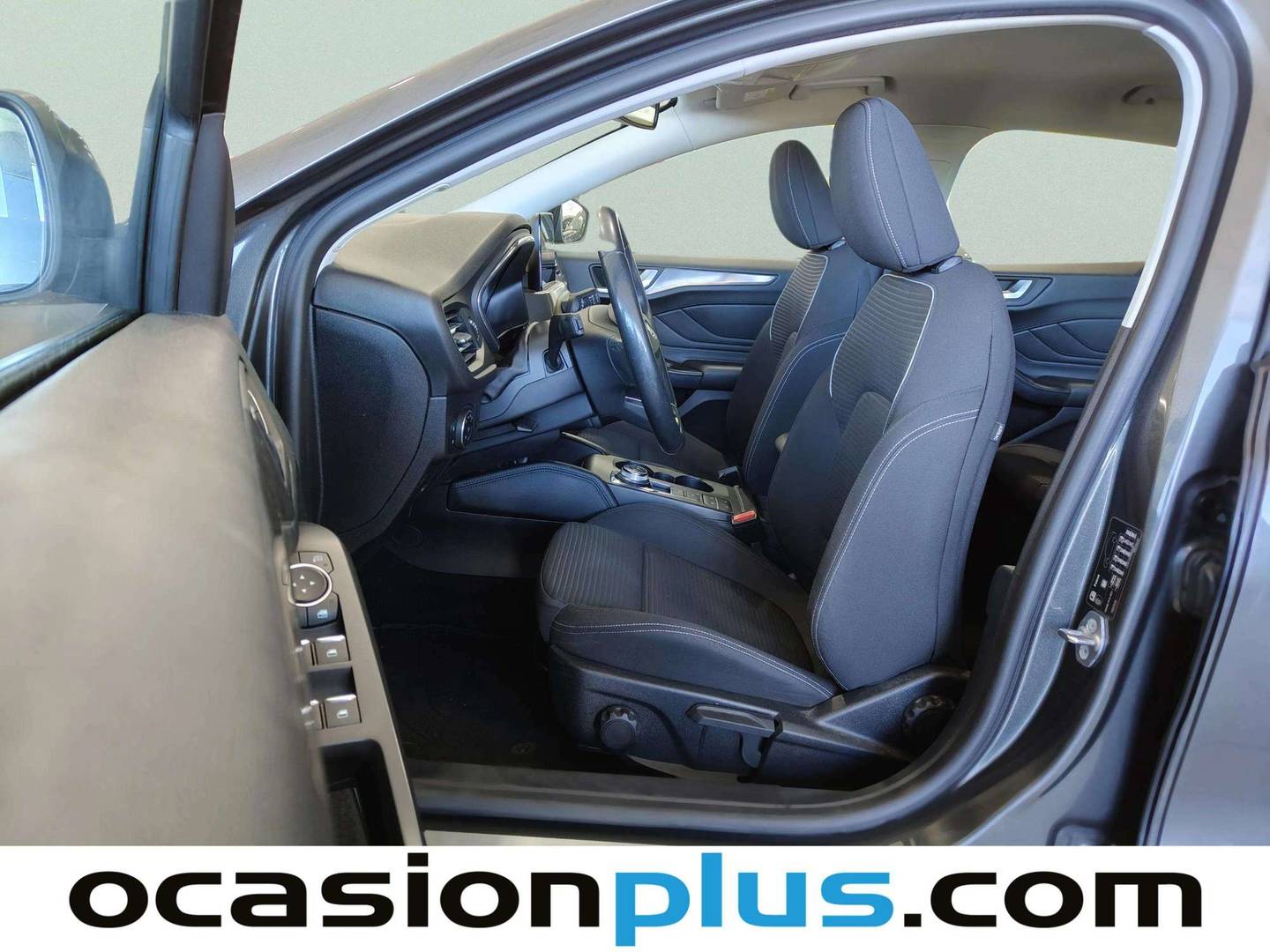 Foto asientos delanteros Ford Focus Ford Focus Sportbreak 2.0 Ecoblue Titanium Auto (150 CV)