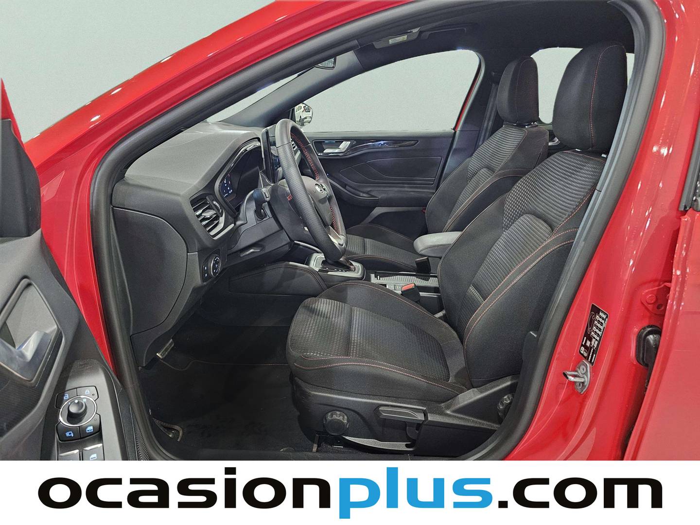 Foto asientos delanteros Ford Focus Ford Focus 1.0T Ecoboost mHEV ST-Line X DCT (155 CV)