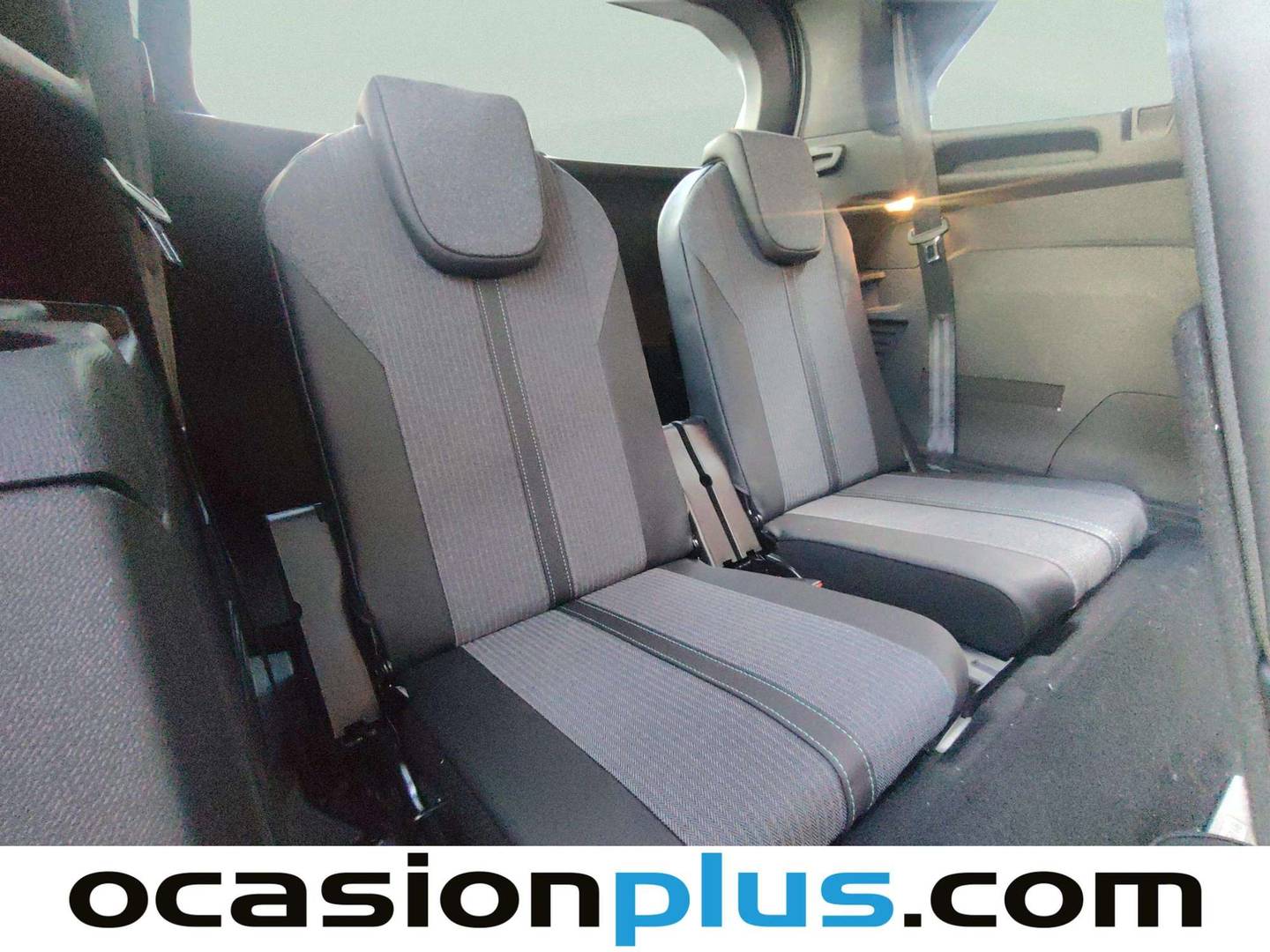Foto asientos delanteros Peugeot 5008 Peugeot 5008 BlueHDI 130 S&S Allure Pack EAT8 (130 CV)7 plazas