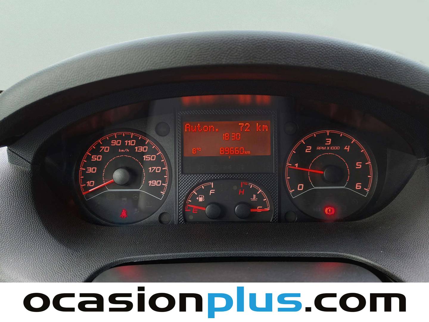 Foto Peugeot Boxer Peugeot Boxer BlueHDi 140 S&S 435 L4H3 (140 CV)