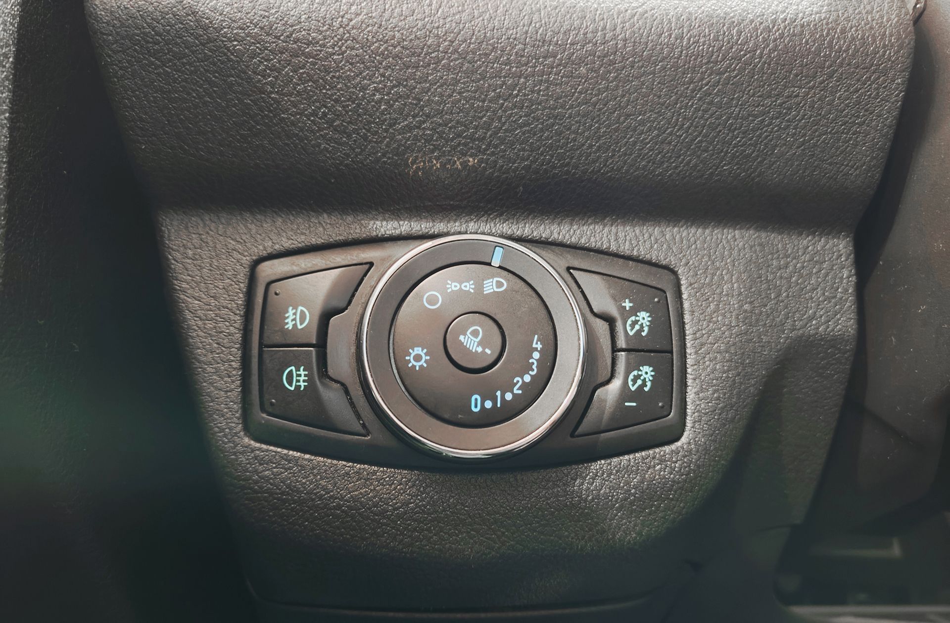 Ford Tourneo Courier 1.0 EcoBoost Sport - foto 14