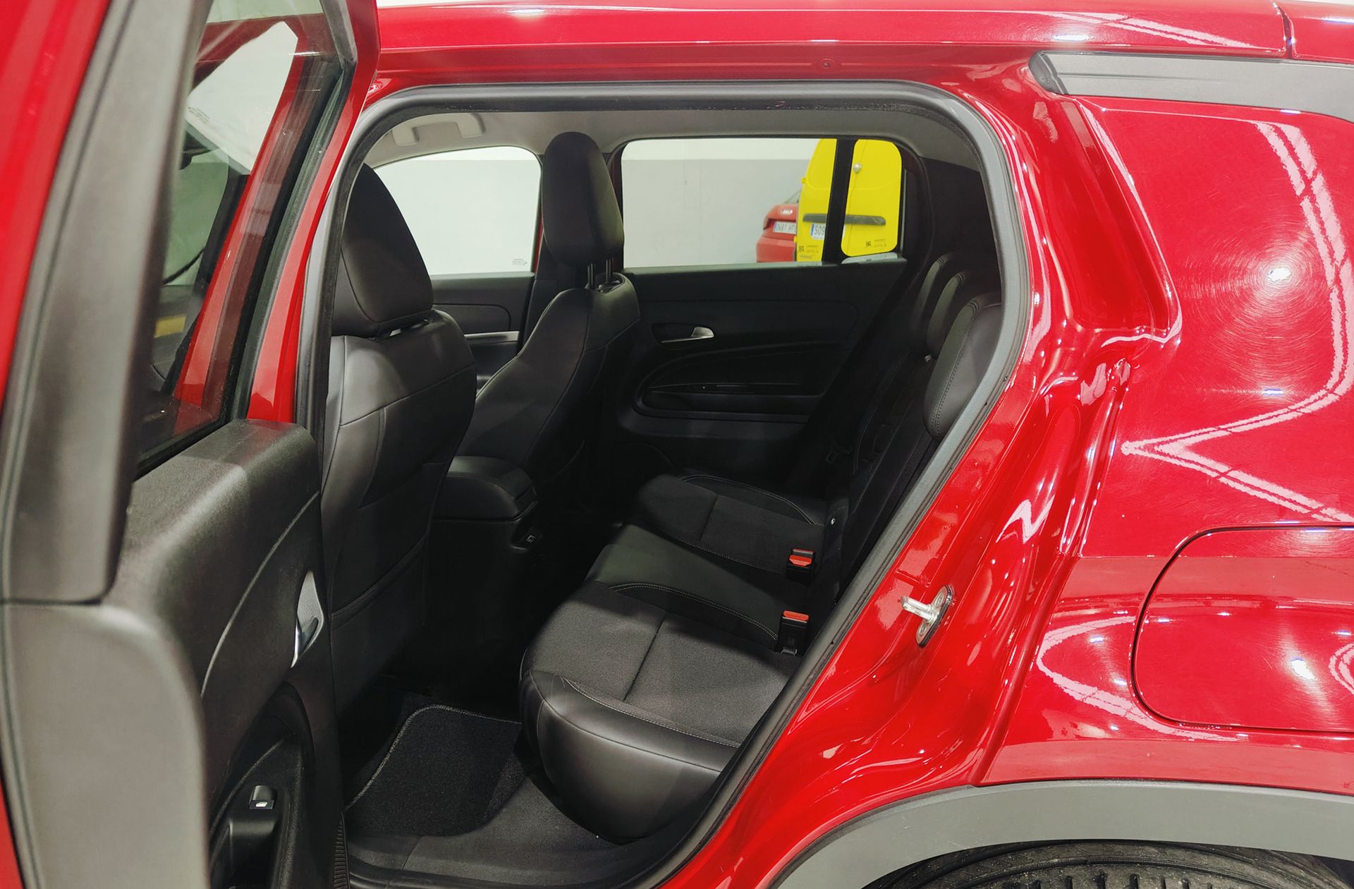Jeep Avenger 1.2 G Summit - foto 13