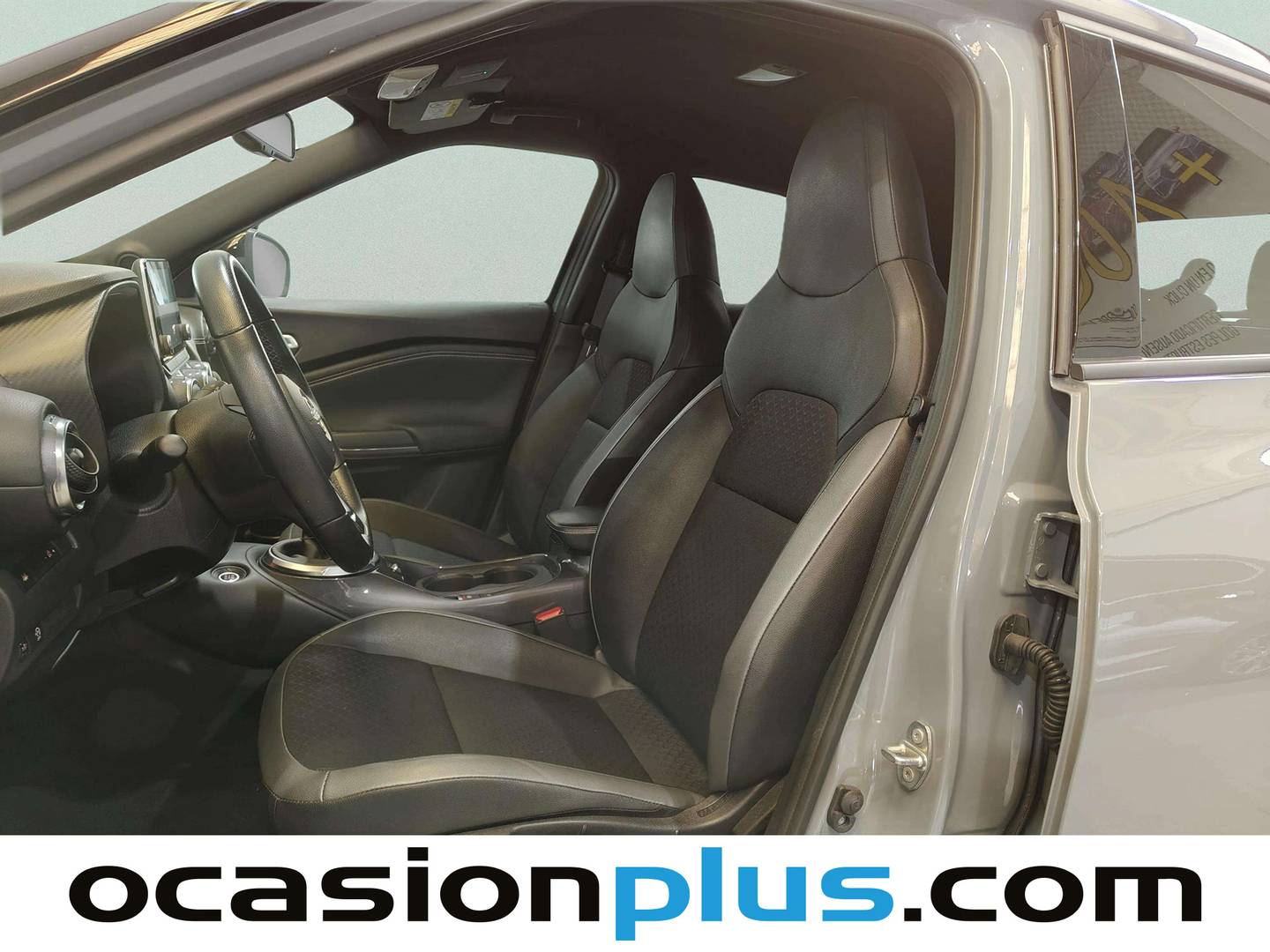 Foto asientos delanteros Nissan JUKE Nissan Juke DIG-T N-Connecta 4x2 (114 CV)