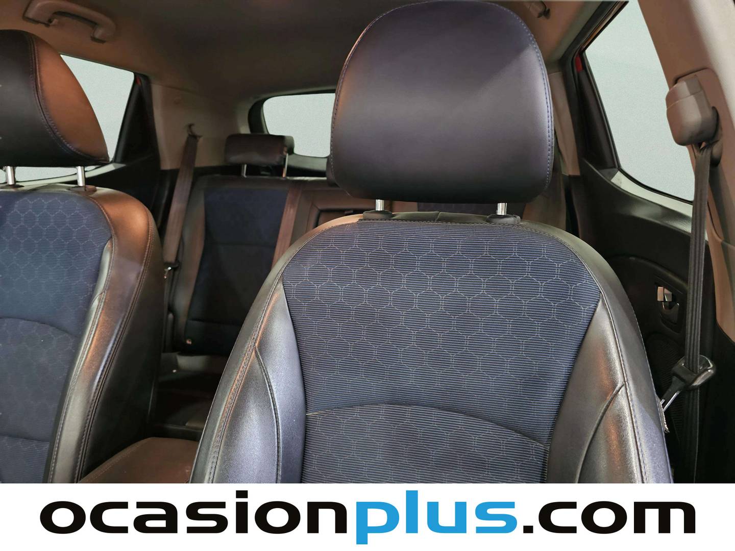 Extras y acabados del SsangYong Tivoli SsangYong Tivoli D16T Premium 4x2 (115 CV)