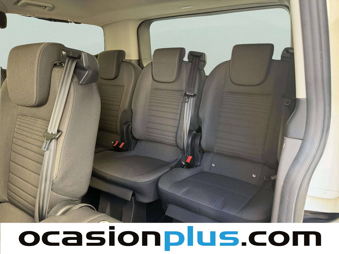 Extras y acabados del Ford Tourneo Custom Ford Tourneo Custom 2.0 Ecoblue L1 Titanium (130 CV) 8 plazas