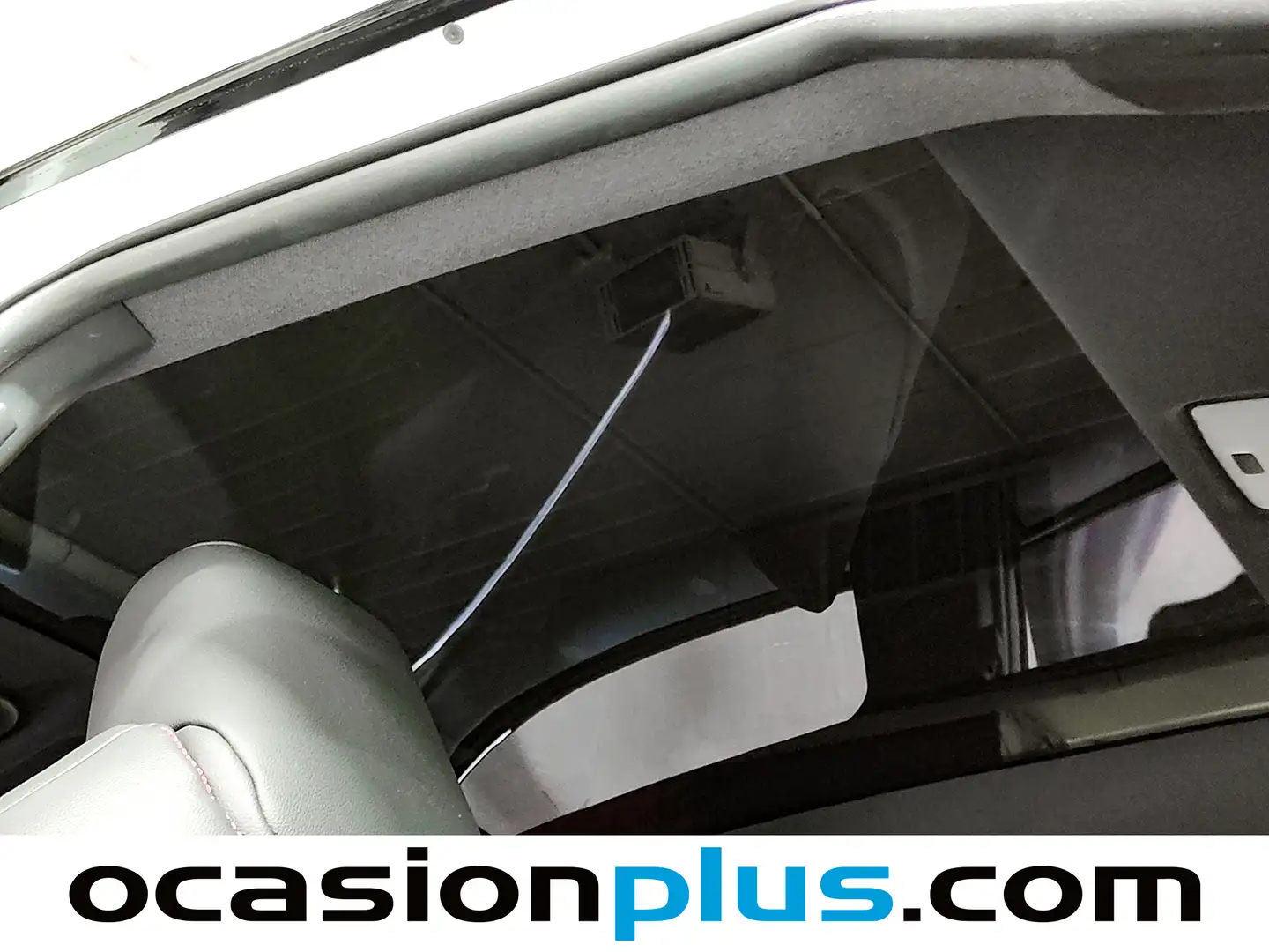 Foto Toyota C-HR TOYOTA C-HR 220PH GR Sport (223 CV)