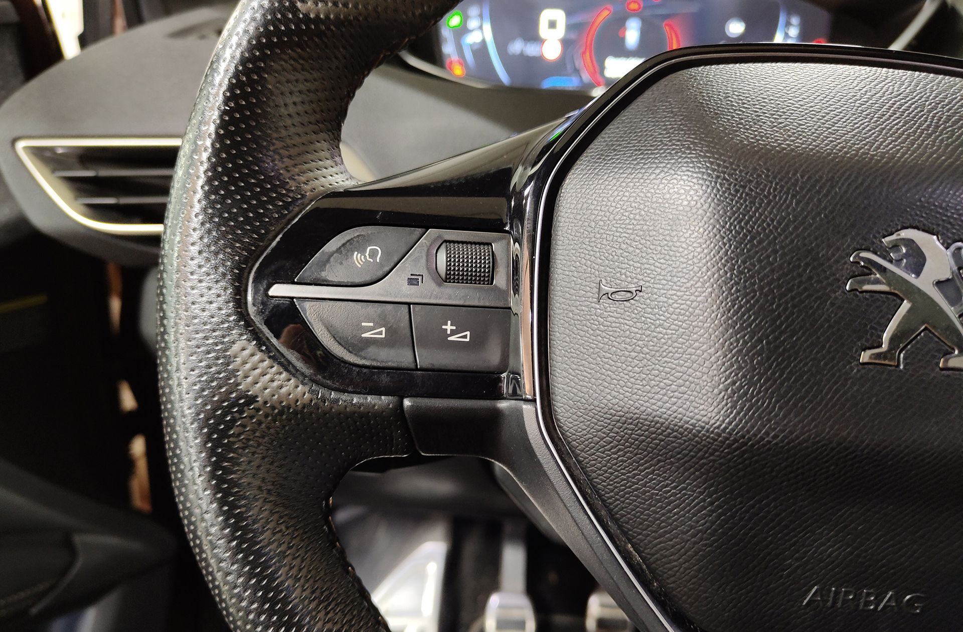 Peugeot 3008 PureTech 130 GT Line - foto 28