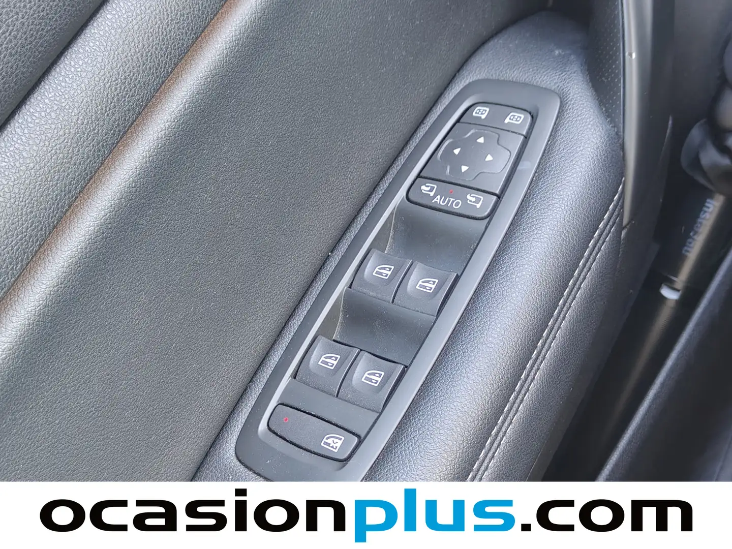 Foto Renault Mégane Renault Megane Zen TCe  (140 CV) GPF