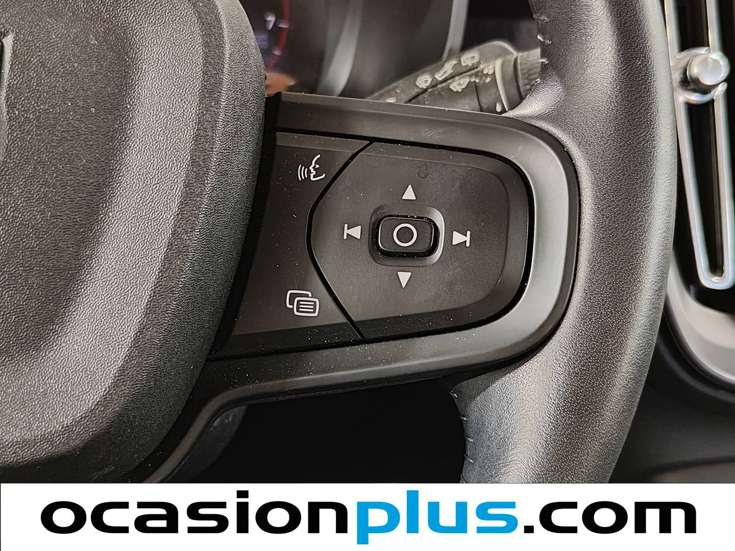 Volvo XC40 Volvo XC40 T2 Momentum Core (129 CV) 129cv