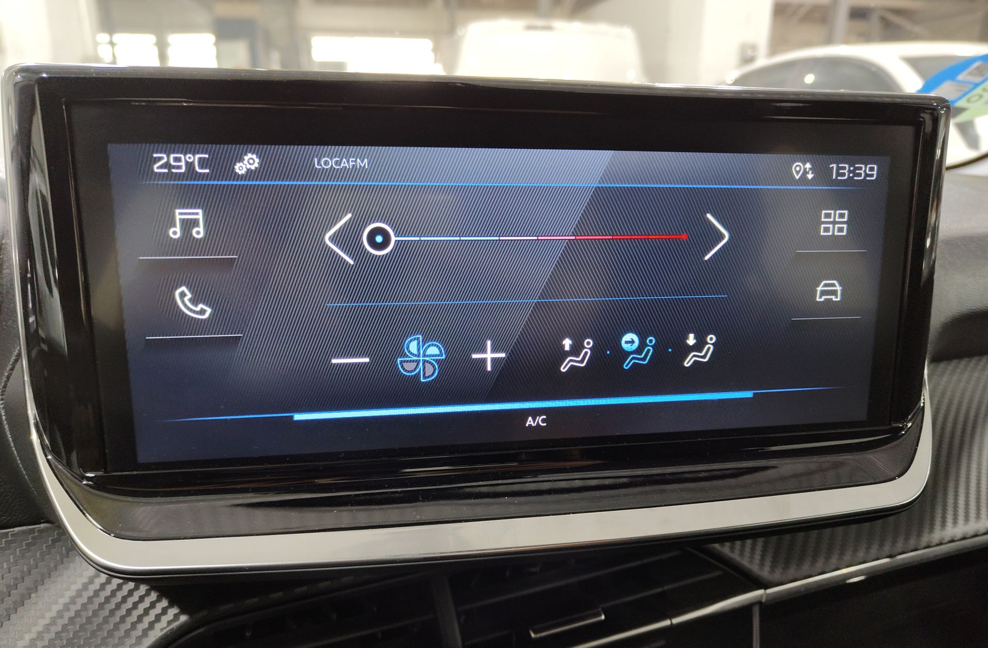 Peugeot 208 Style Hybrid 110 eDCS6 - foto 29