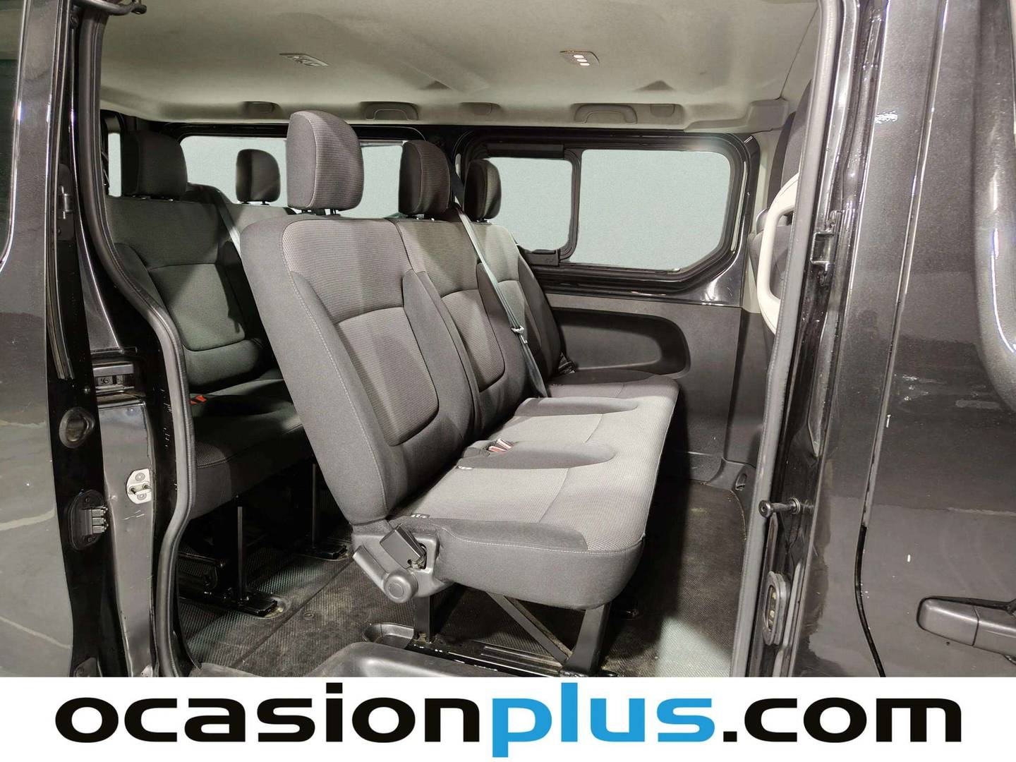 Fotos maletero Nissan Primastar Nissan Primastar 2.0 dCi L2H1 Go (150 CV) 9 Plazas