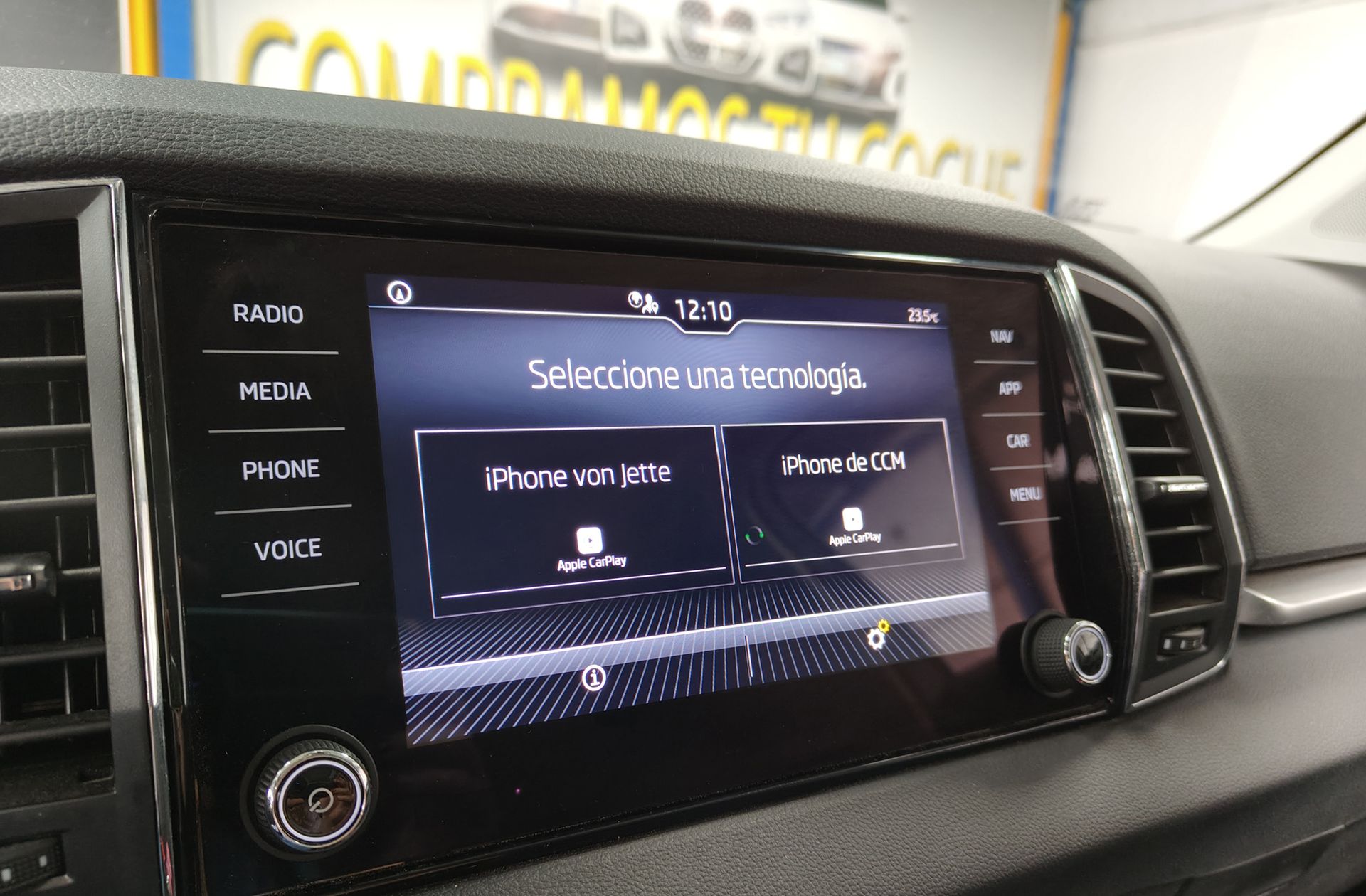 Škoda Karoq 2.0 TDI Selection - foto 7