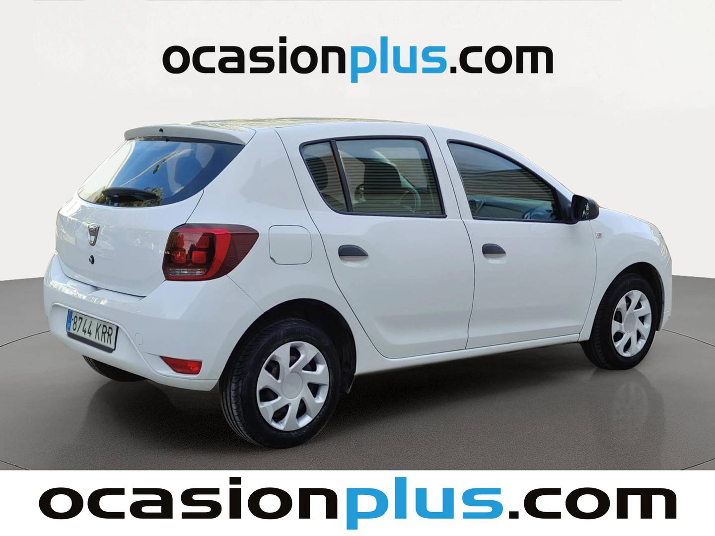 Foto trasera Dacia Sandero Dacia Sandero Essential 1.0 (73 CV) derecha