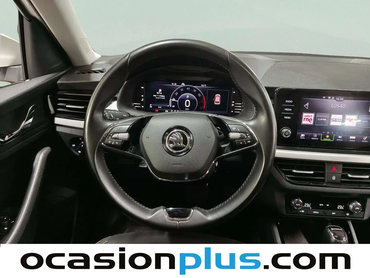 Foto Skoda Kamiq Skoda Kamiq 1.0 TSI Ambition DSG (110 CV)