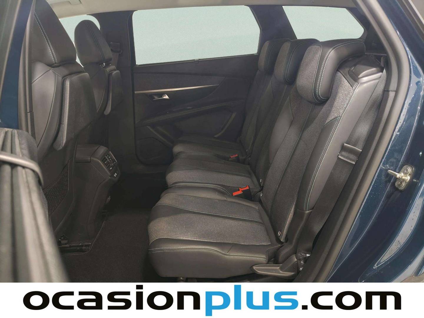 Foto asientos traseros Peugeot 5008 Peugeot 5008 PureTech 130 S&S Allure Pack (130 CV) 7 Plazas