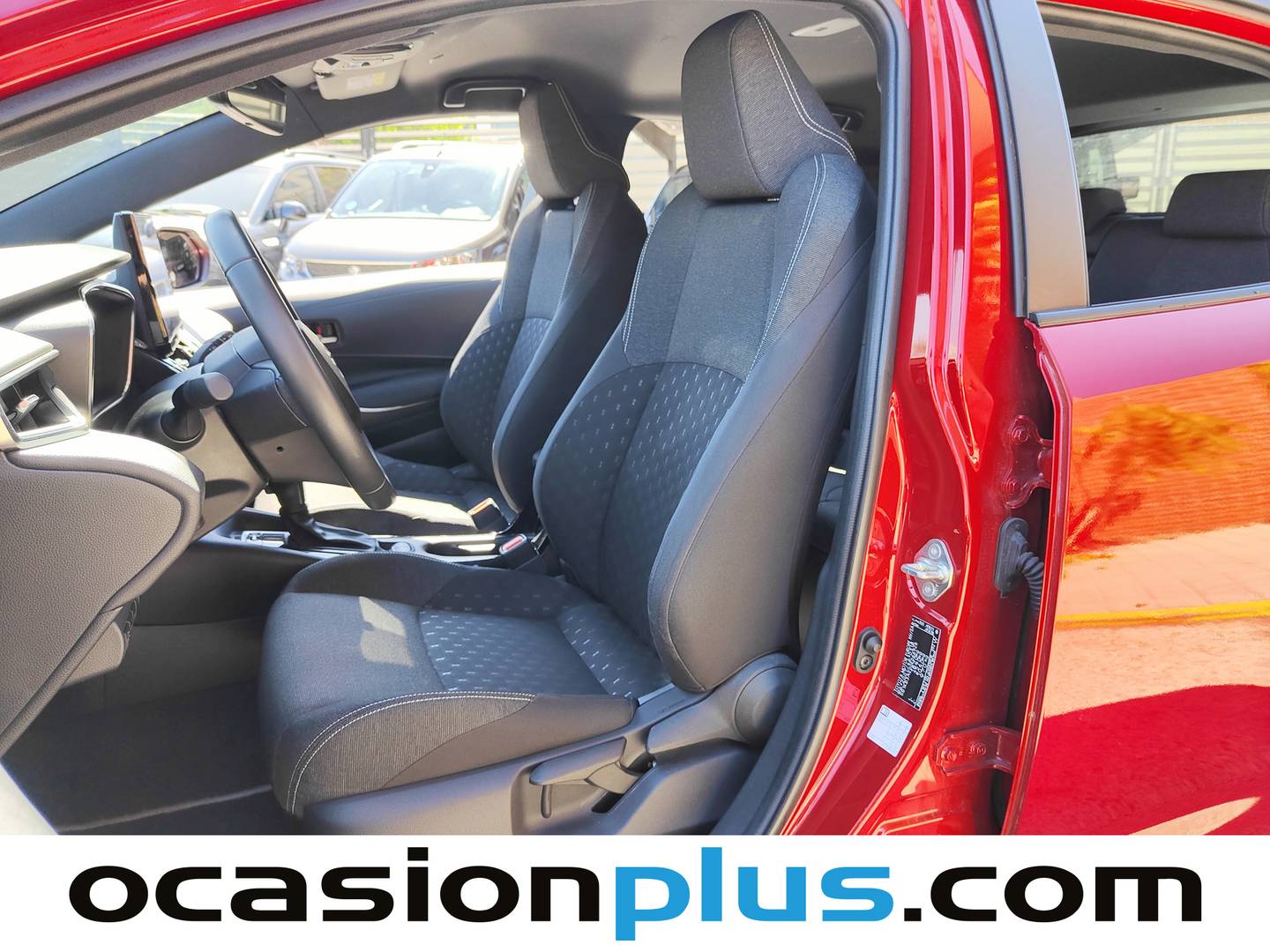 Foto asientos delanteros Toyota Corolla Toyota Corolla 140H Active Plus (140 CV)
