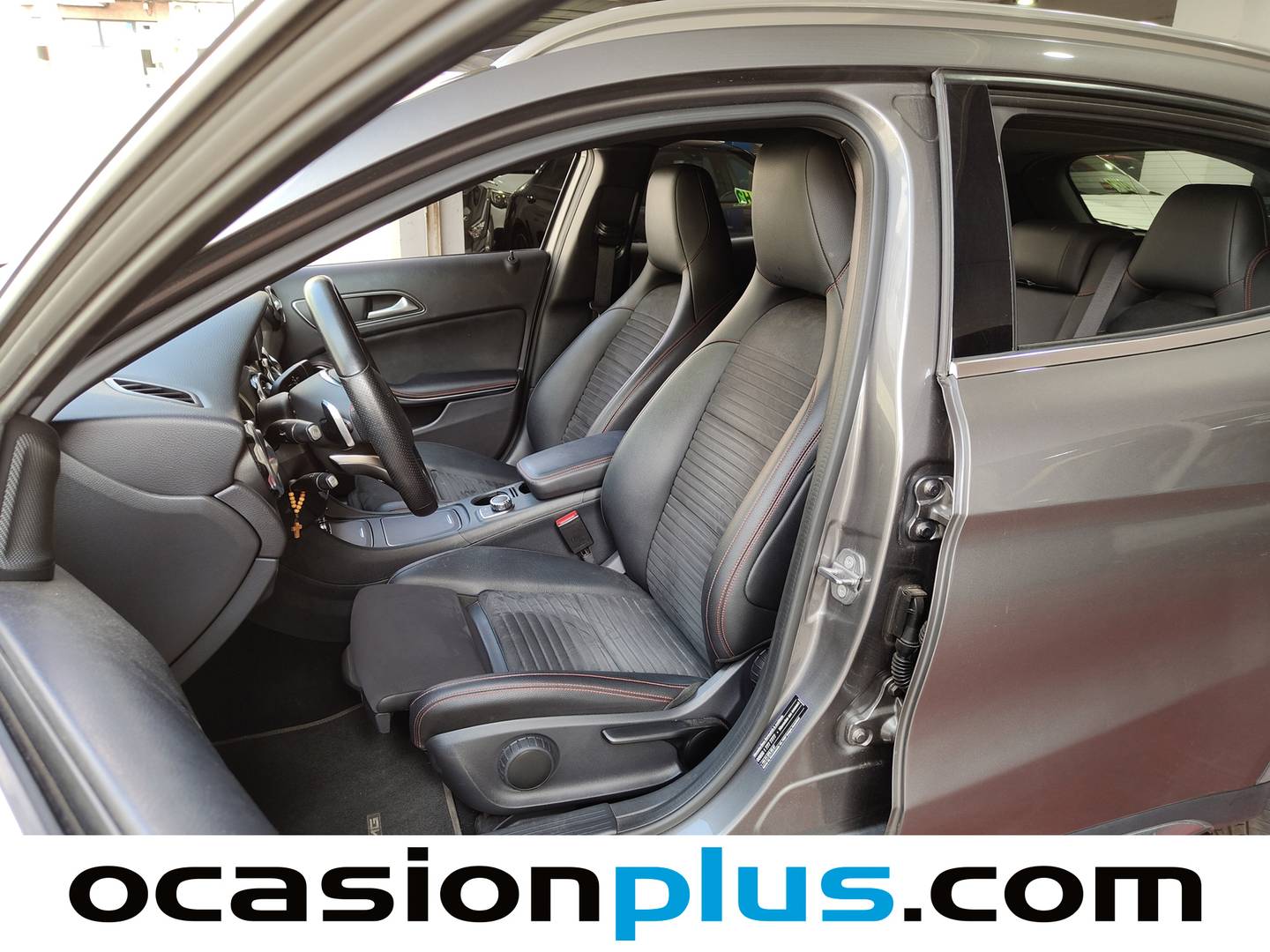 Foto Mercedes GLA Mercedes-Benz GLA GLA 200 d (136 CV) Pack AMG