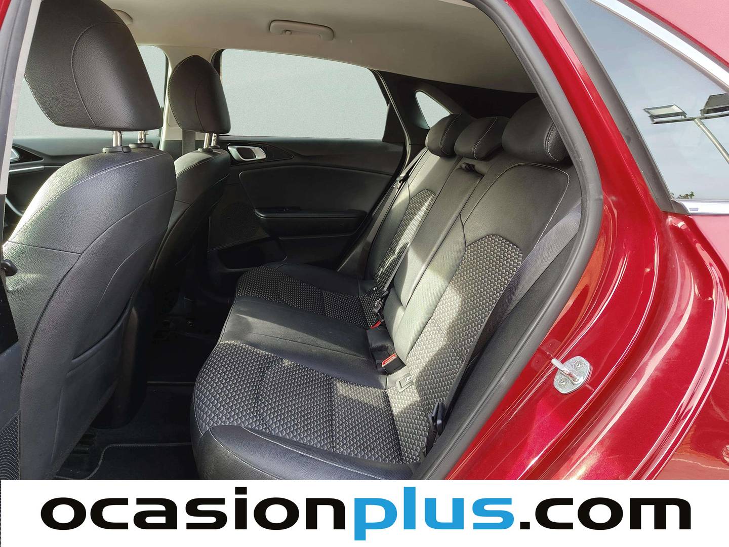 Foto asientos traseros KIA Ceed KIA Ceed 1.0 T-GDi Tech (120 CV)