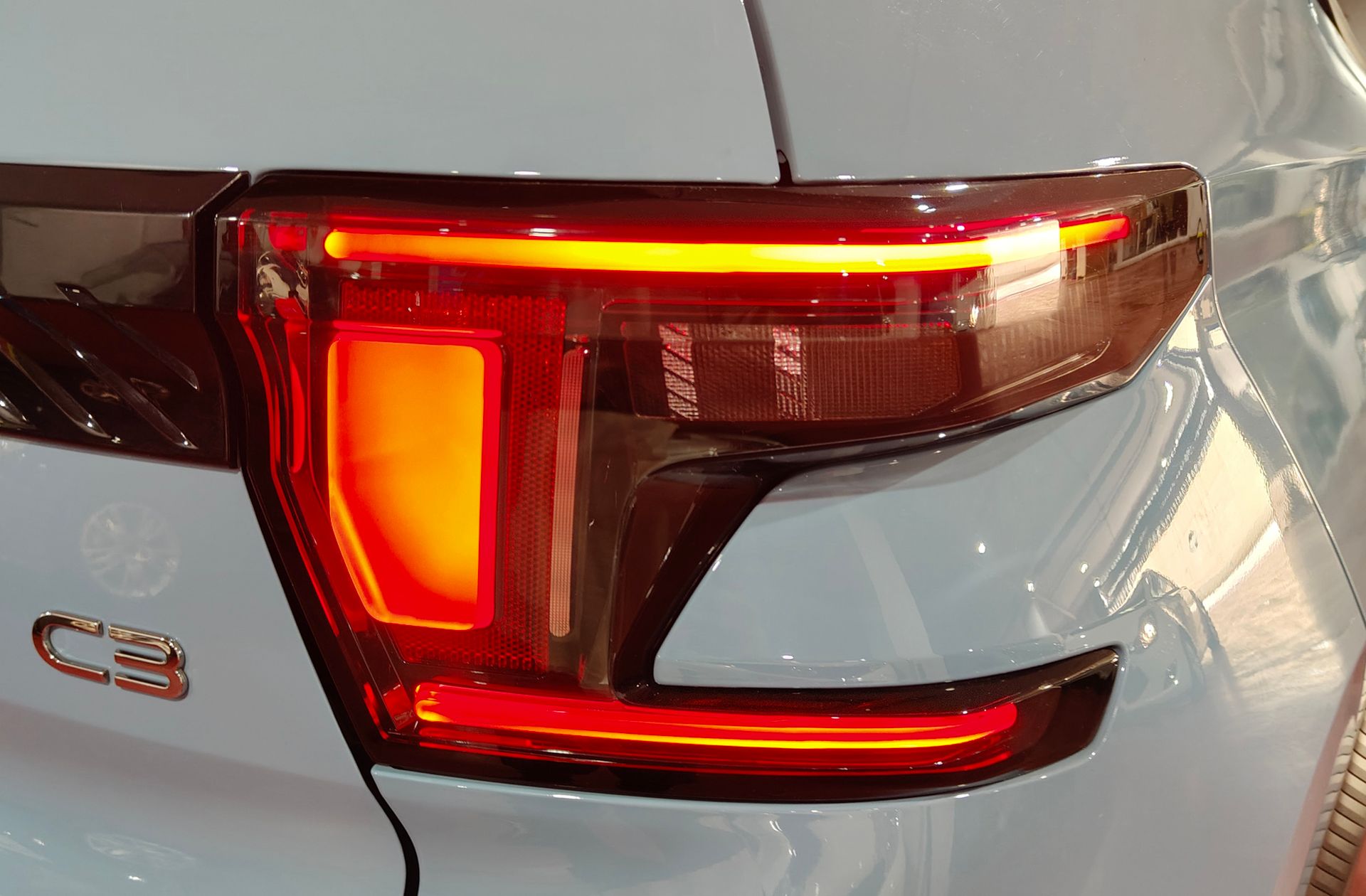 Citroën C3 Aircross Hybrid 145 Plus e-DCS6 - foto 15