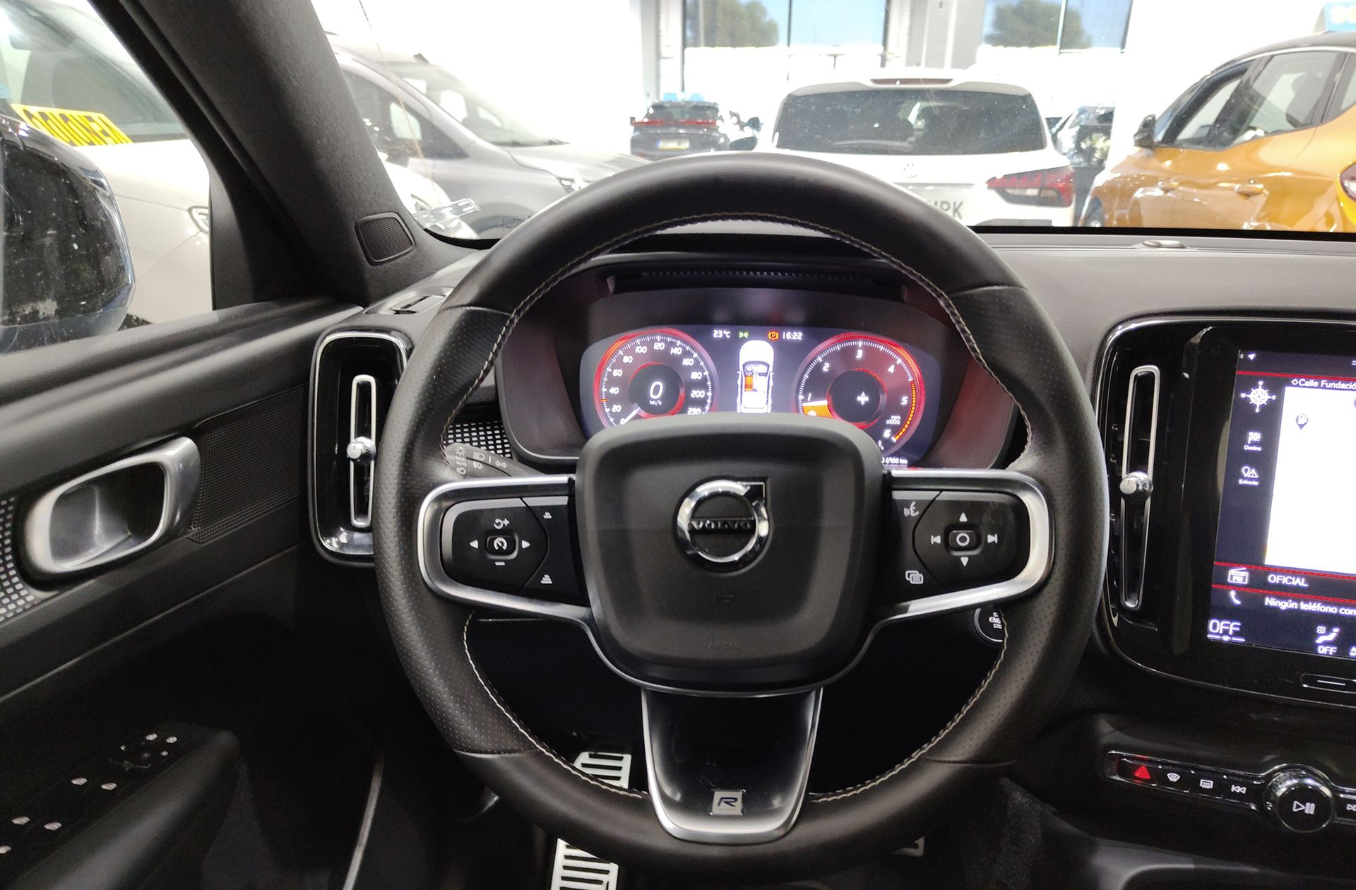 Volvo XC40 D3 R-Design - foto 26