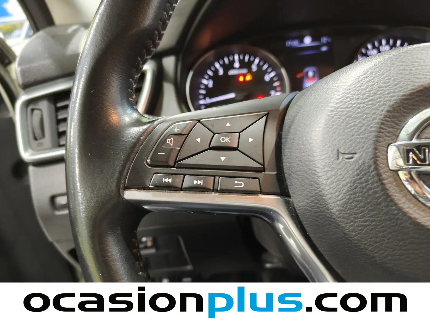 Foto Nissan QASHQAI Nissan Qashqai DIG-T 115 N-Connecta 4x2 (115 CV)