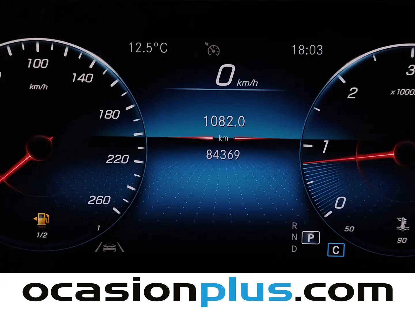 Foto Mercedes GLB Mercedes-Benz GLB 220 D 4Matic (190 CV)